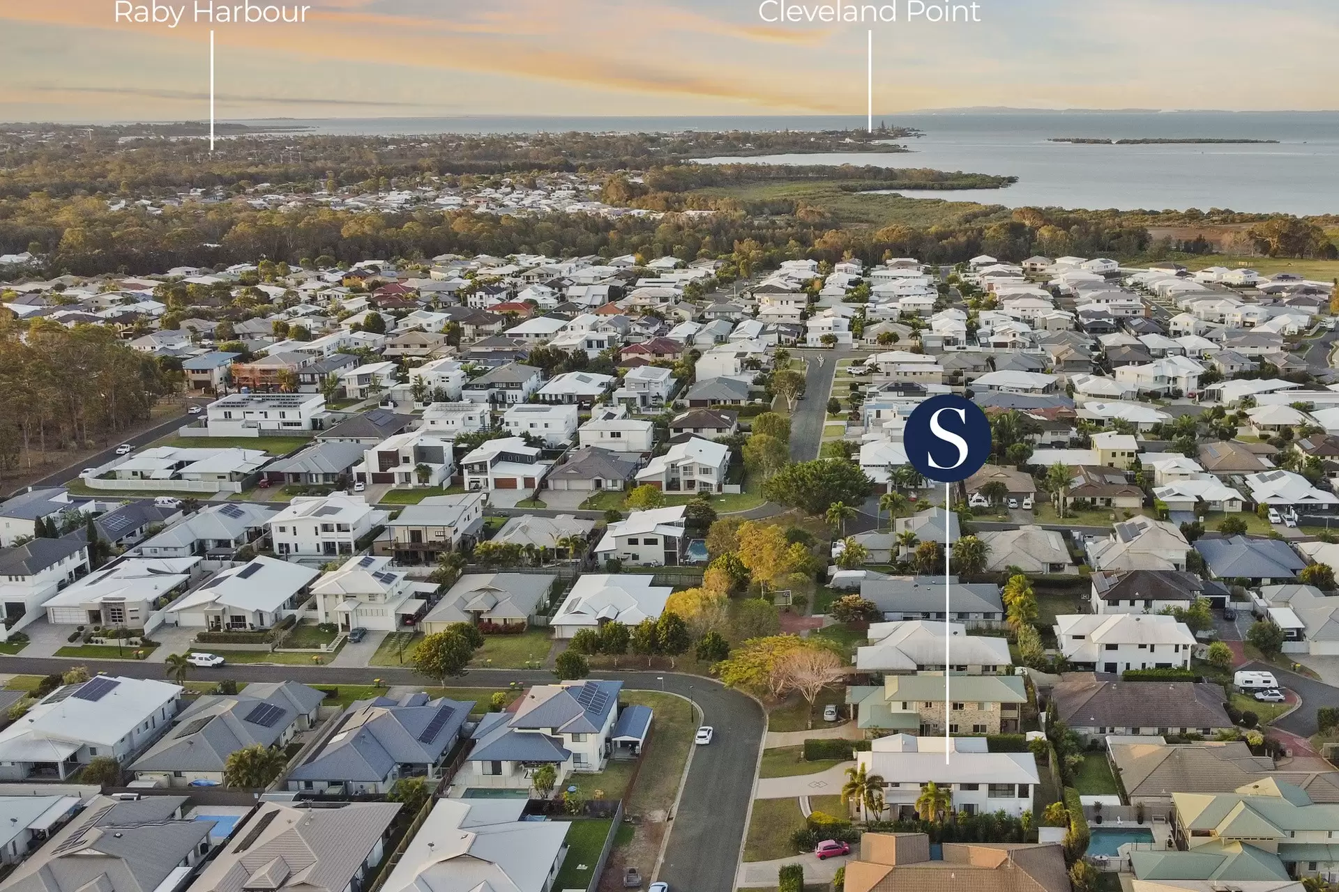 11 Moreton Road, Thornlands Sold by Queensland Sotheby's International Realty - image 1