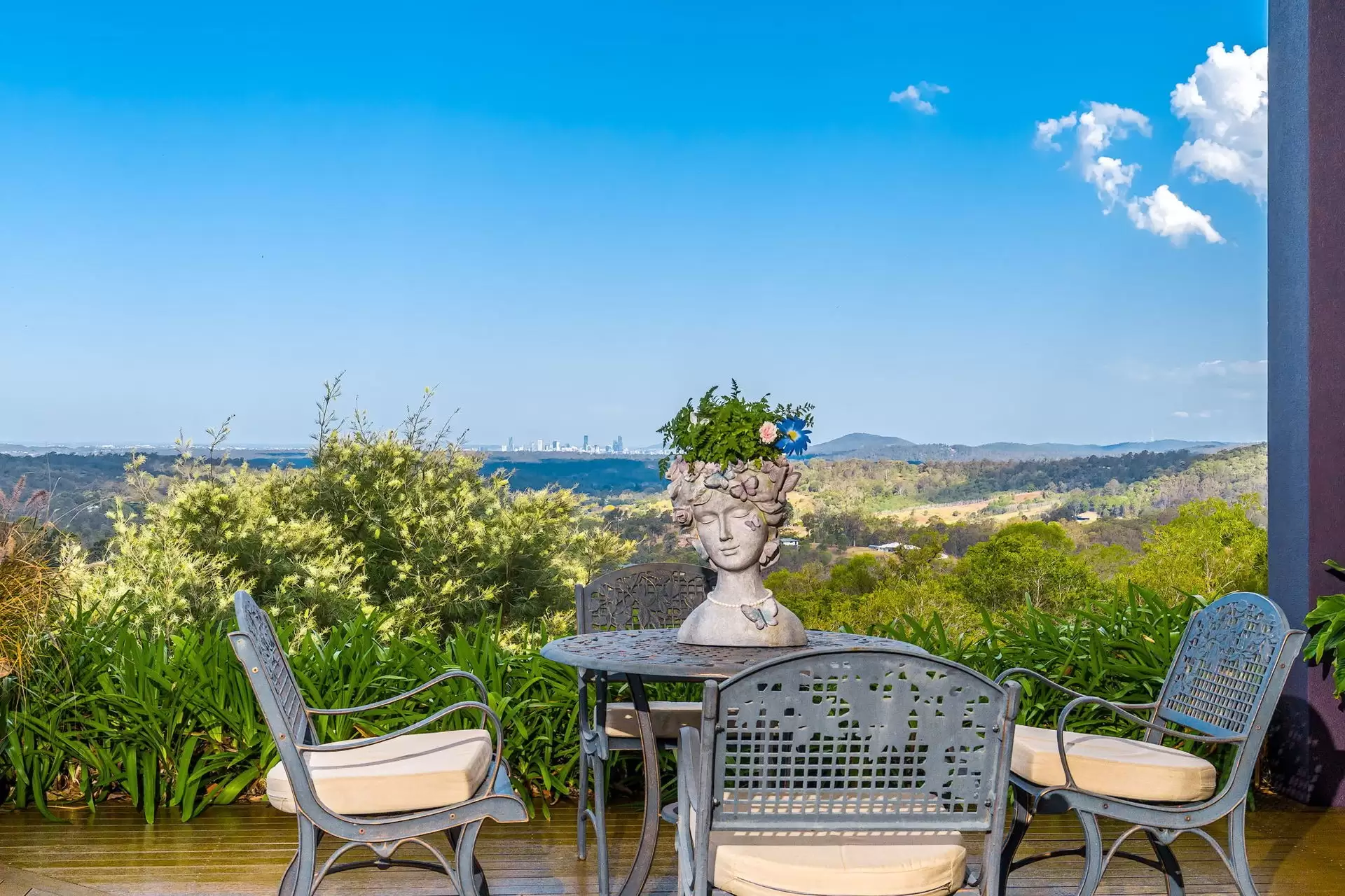 4 Highlander Court, Clear Mountain Sold by Queensland Sotheby's International Realty - image 1