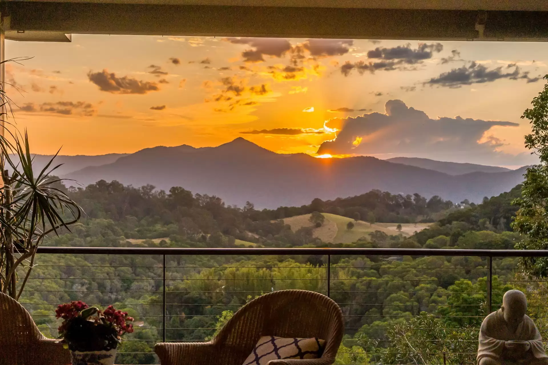 4 Highlander Court, Clear Mountain Sold by  - image 1