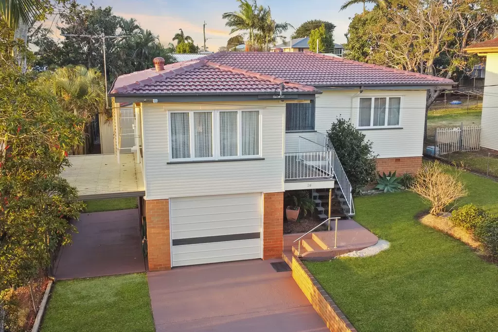 26 Talwong Street, Manly West Sold by 