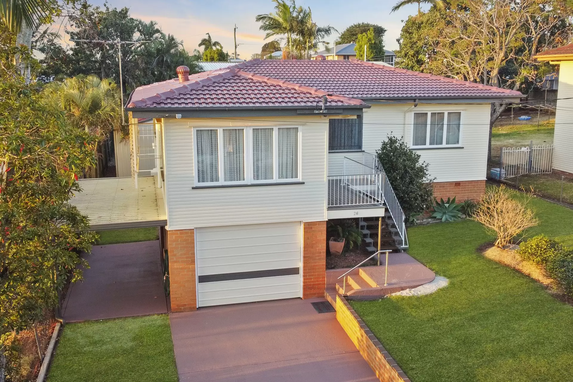 26 Talwong Street, Manly West Sold by  - image 1