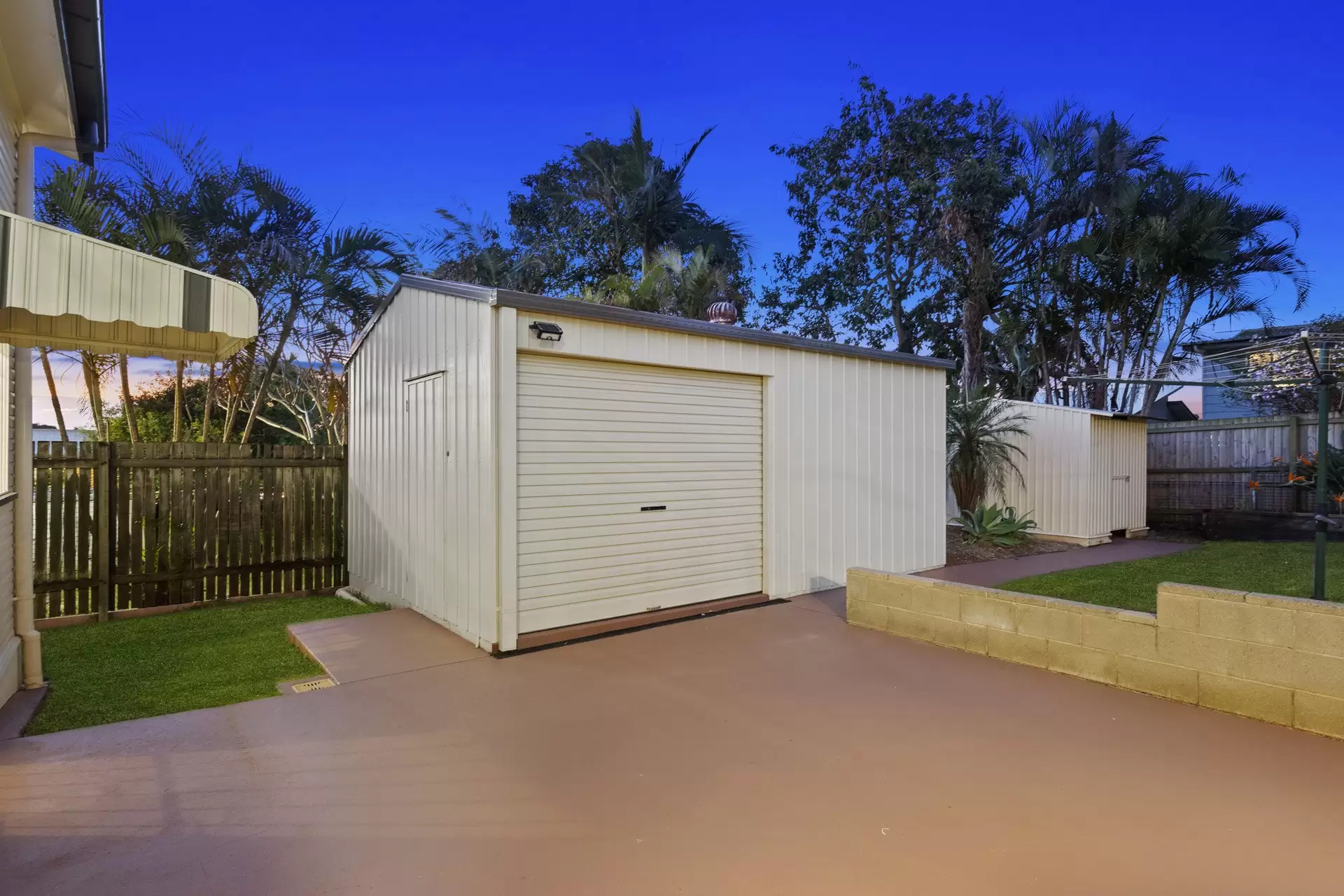 26 Talwong Street, Manly West Sold by  - image 1