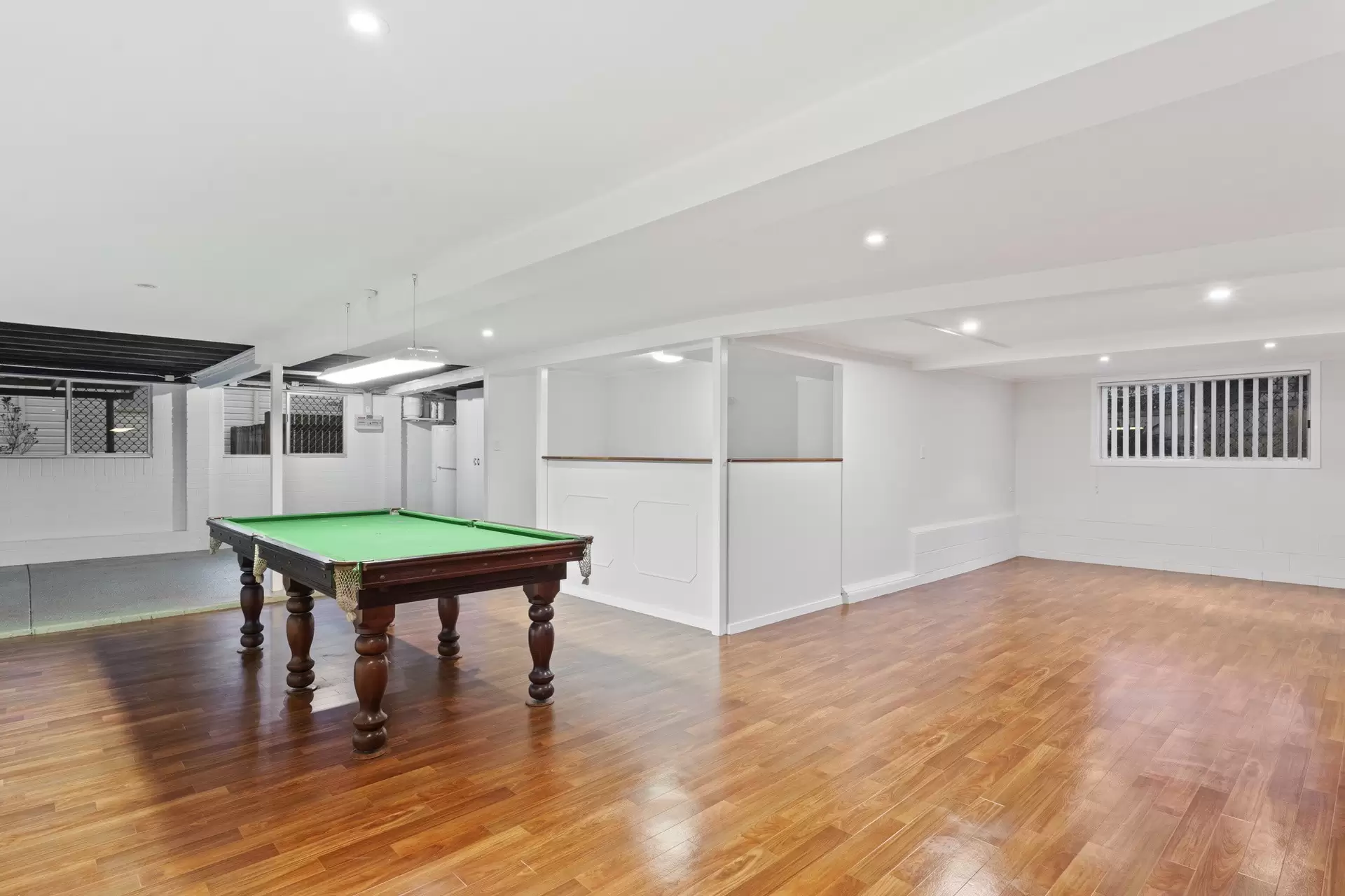 26 Talwong Street, Manly West Sold by Queensland Sotheby's International Realty - image 1