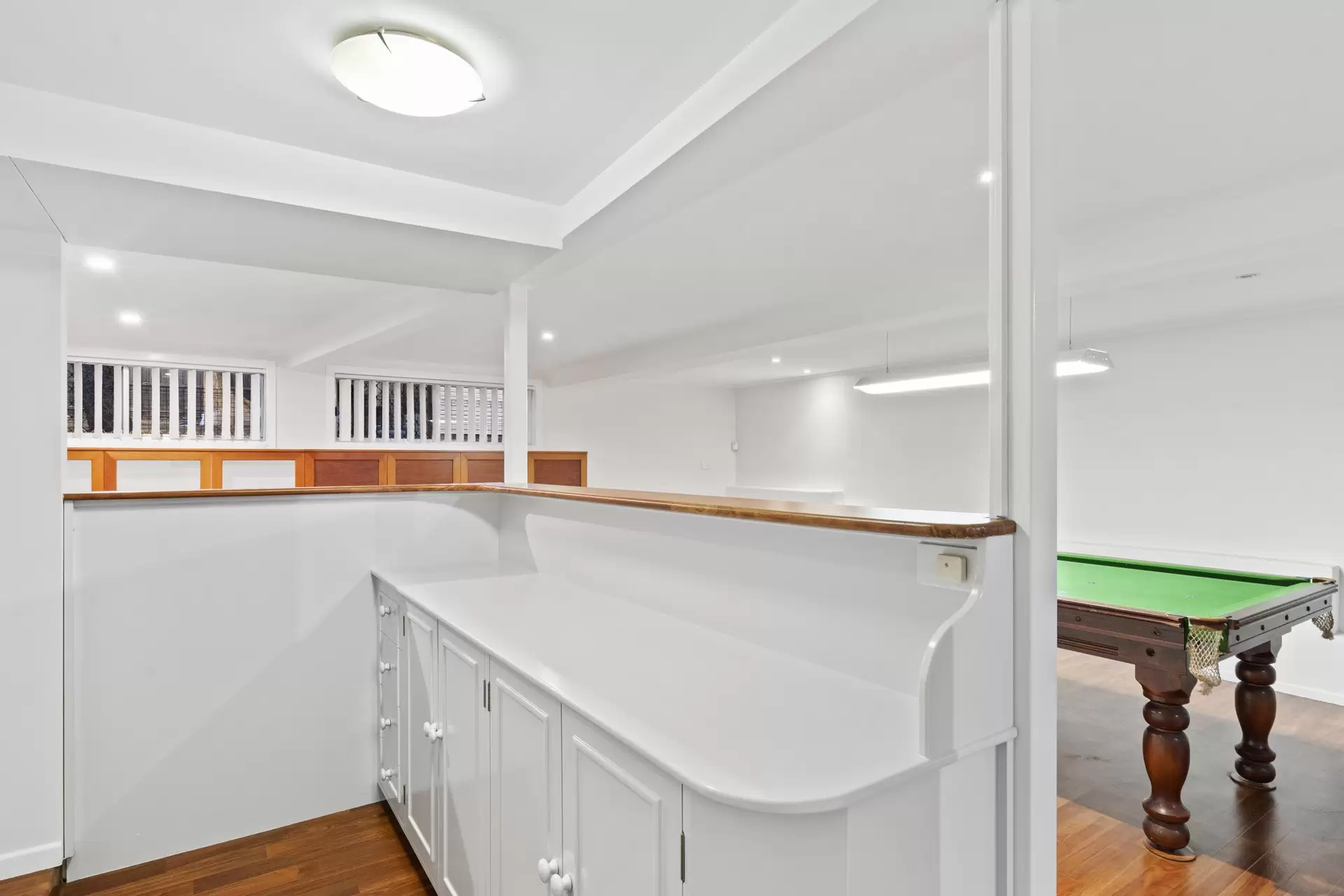26 Talwong Street, Manly West Sold by Queensland Sotheby's International Realty - image 1