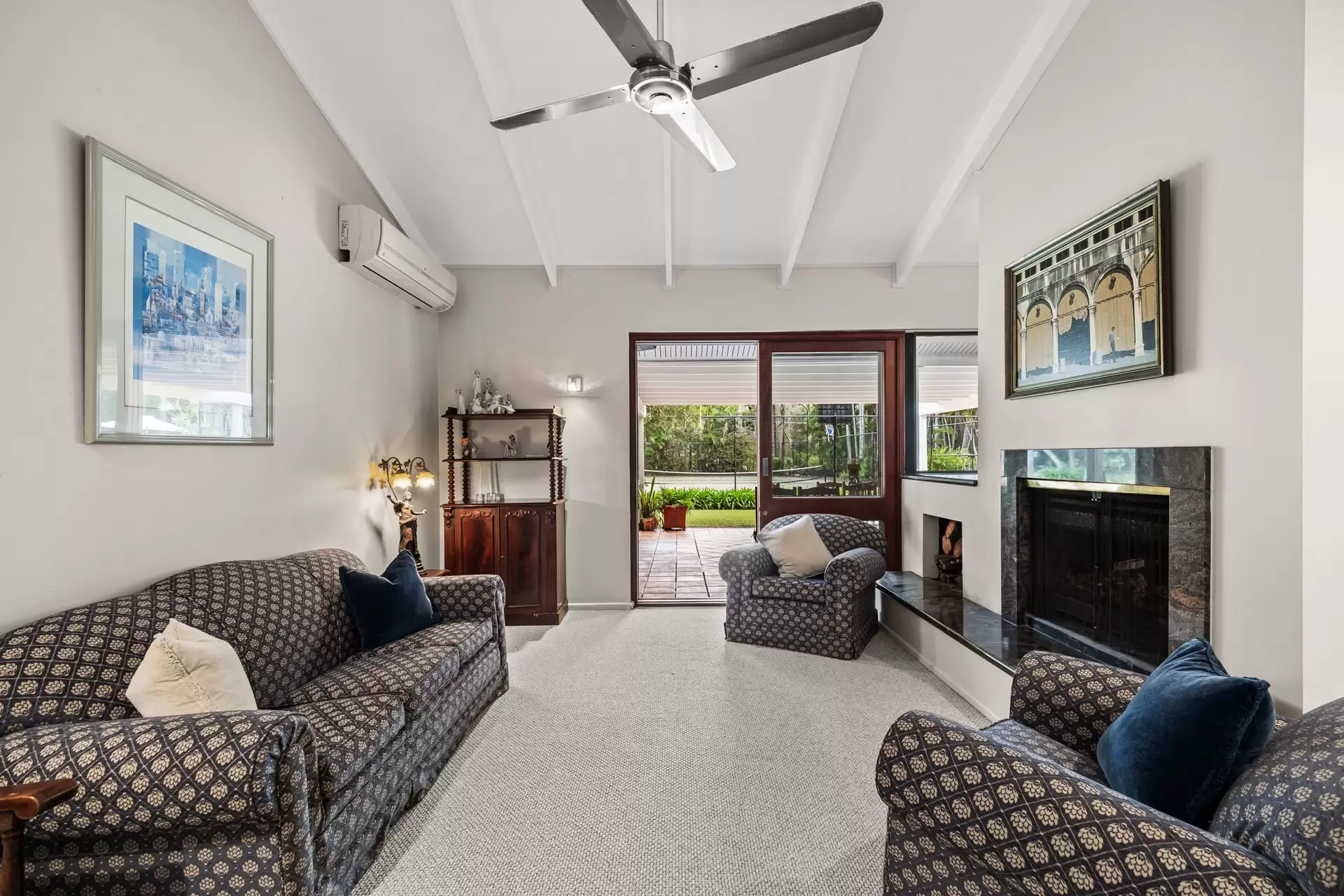 553 Grassdale Road, Gumdale Sold by Queensland Sotheby's International Realty - image 1