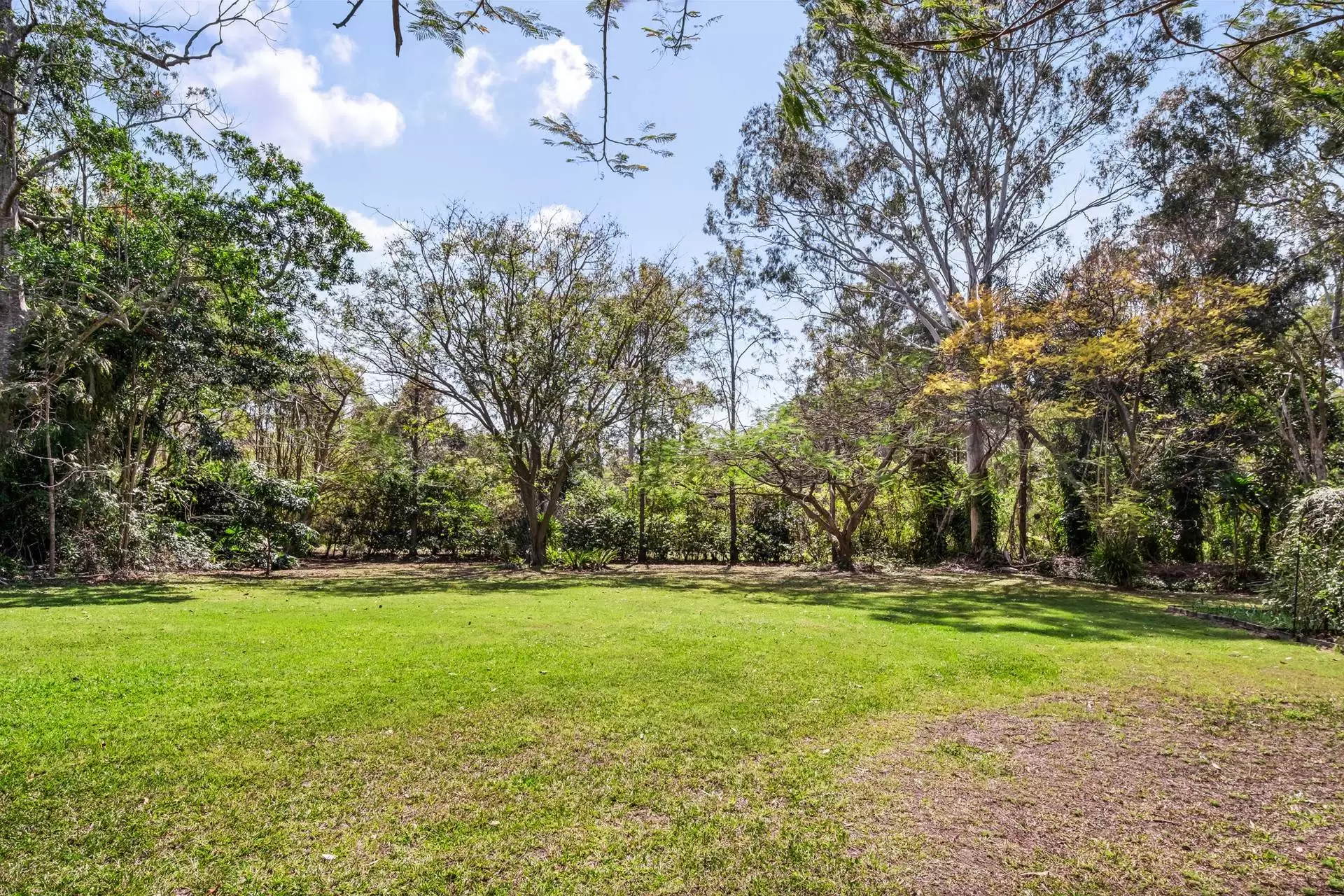 553 Grassdale Road, Gumdale Sold by Queensland Sotheby's International Realty - image 1