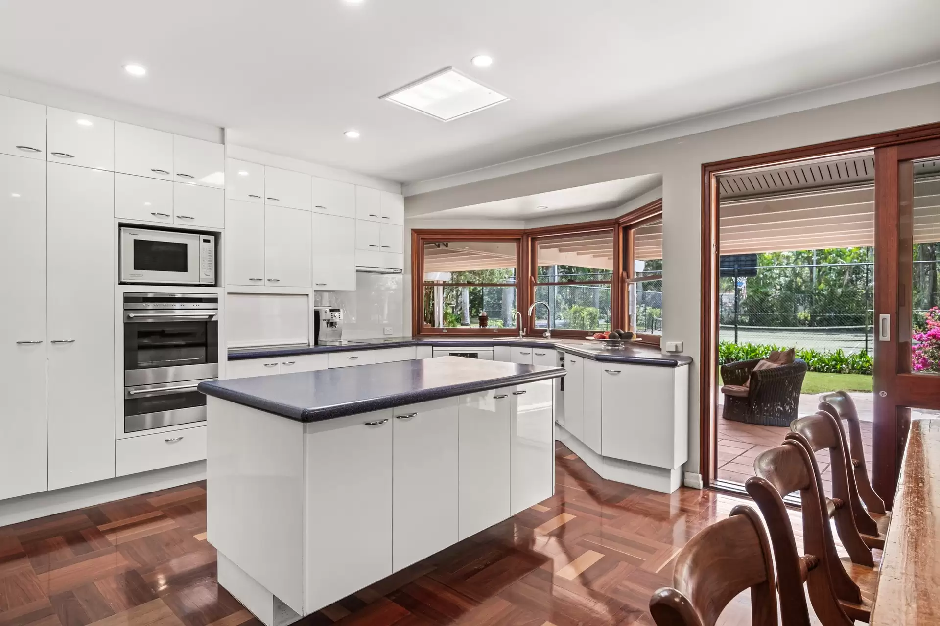 553 Grassdale Road, Gumdale Sold by Queensland Sotheby's International Realty - image 1