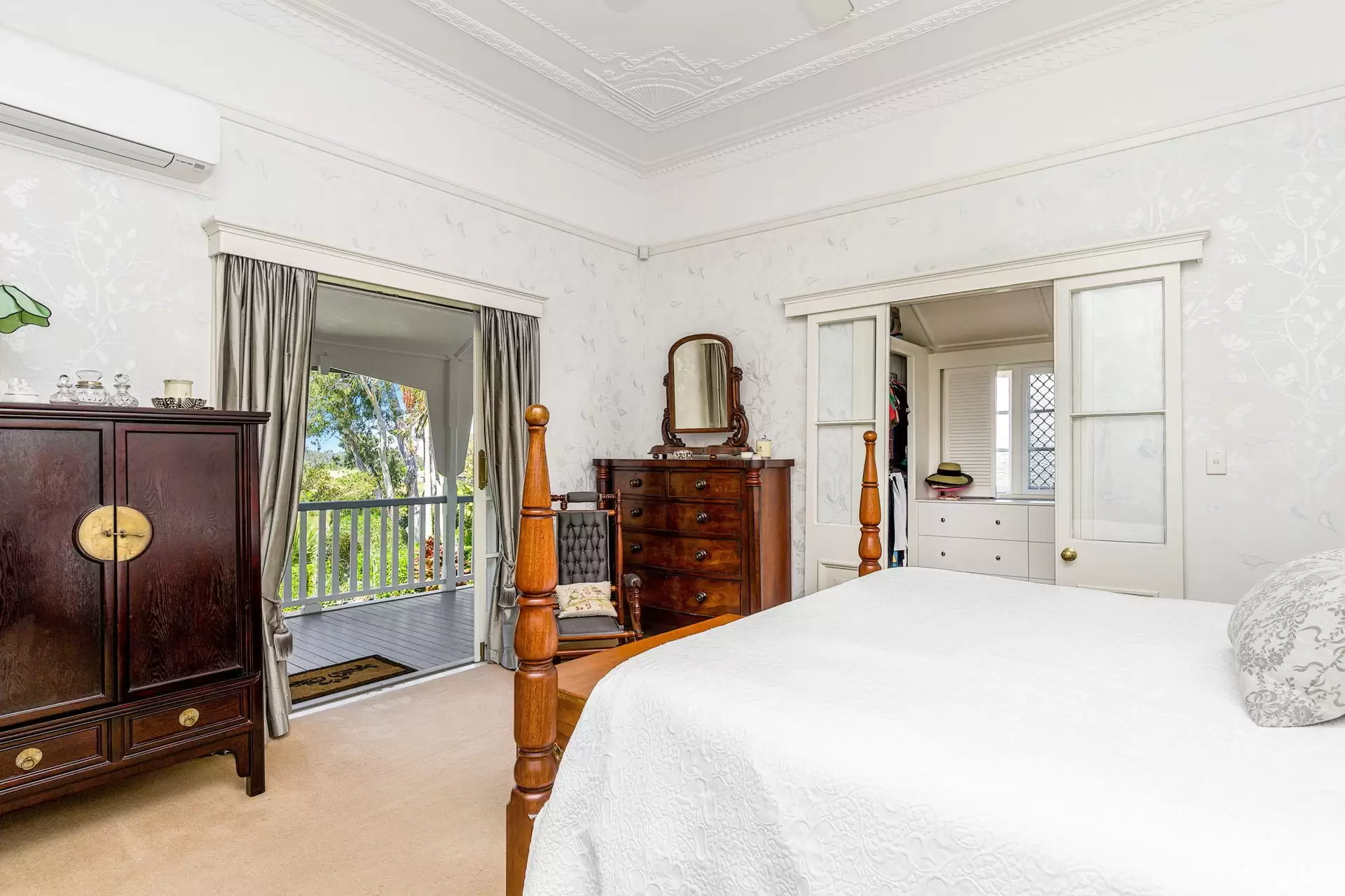 9 Elizabeth Street, Maryborough Sold by Queensland Sotheby's International Realty - image 1