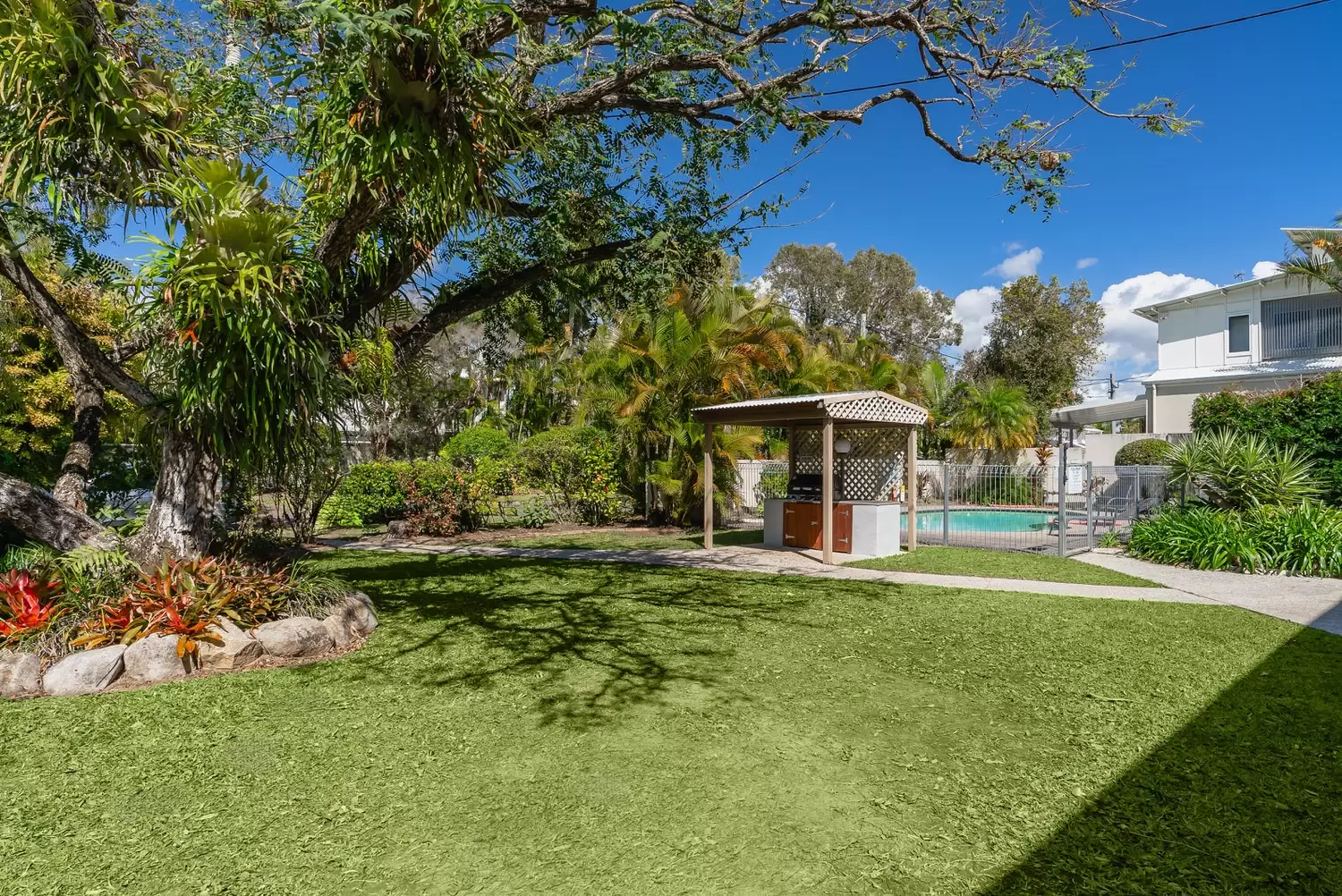 9/5-7 Ann Street, Noosaville Sold by  - image 1