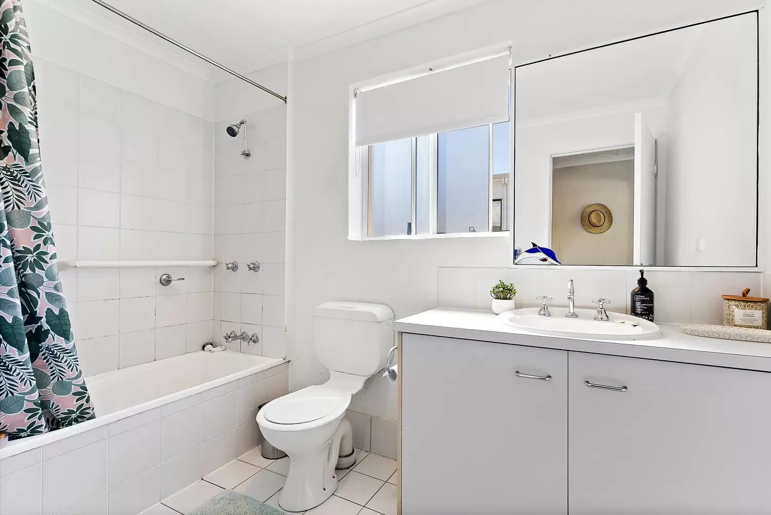 9/5-7 Ann Street, Noosaville Sold by  - image 1