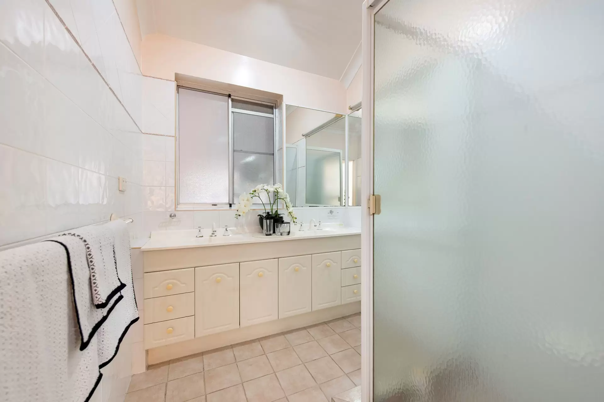 52 Virginia Avenue, Hawthorne Sold by Queensland Sotheby's International Realty - image 1