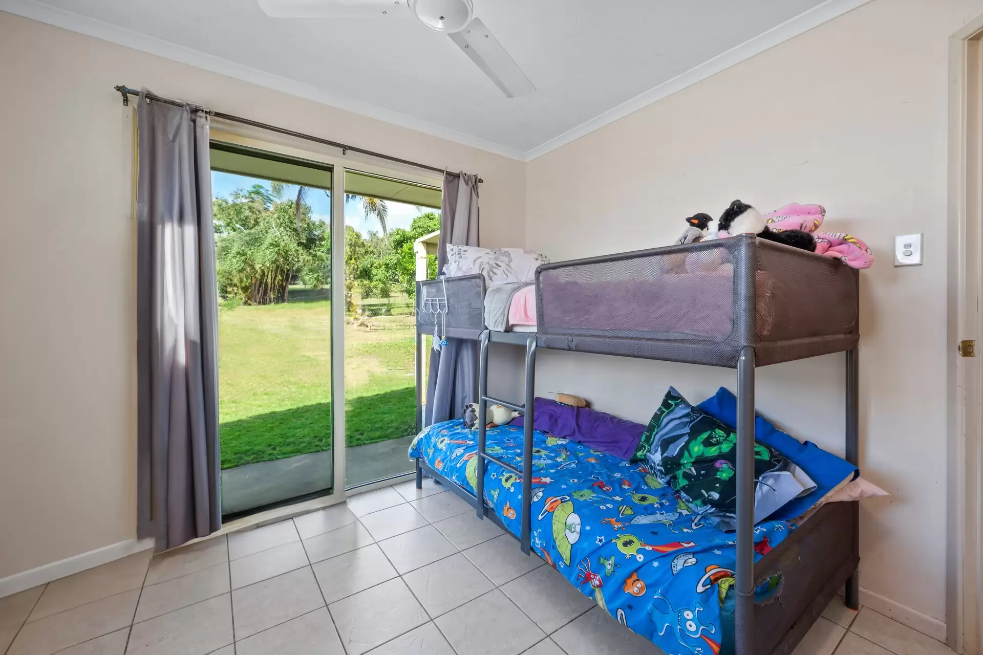 14 O'Hanlon Crescent, Mount Julian Sold by Queensland Sotheby's International Realty - image 1