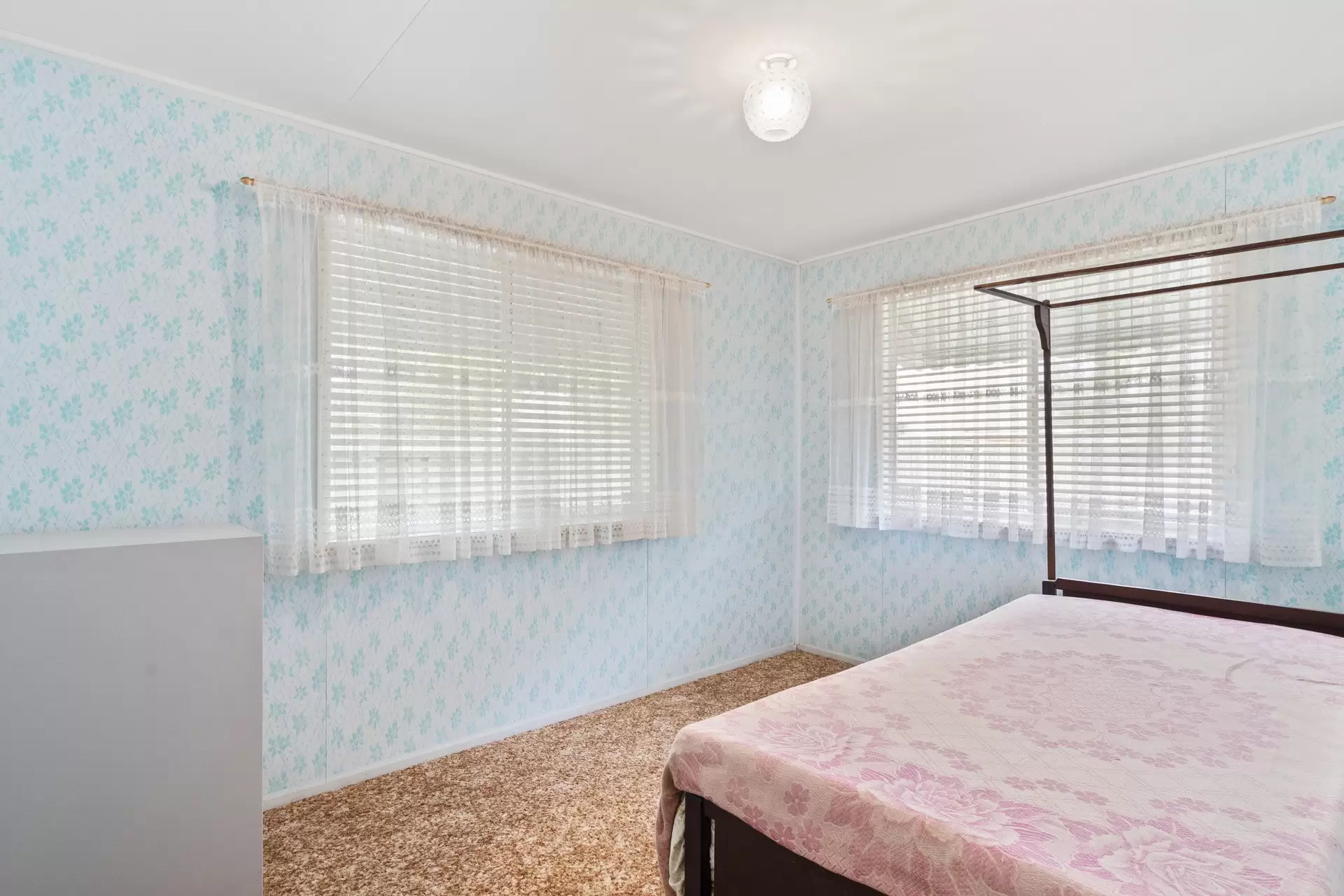 69 Queen Street, Cleveland Sold by Queensland Sotheby's International Realty - image 1