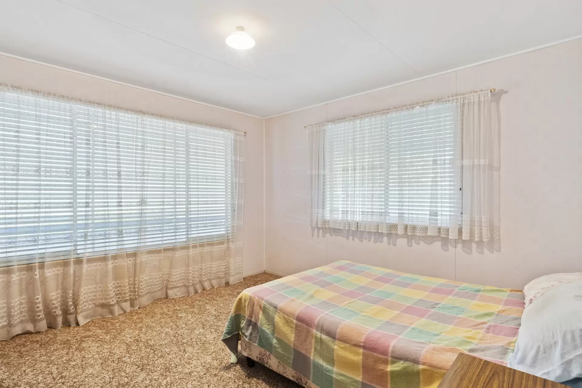 69 Queen Street, Cleveland Sold by Queensland Sotheby's International Realty - image 1
