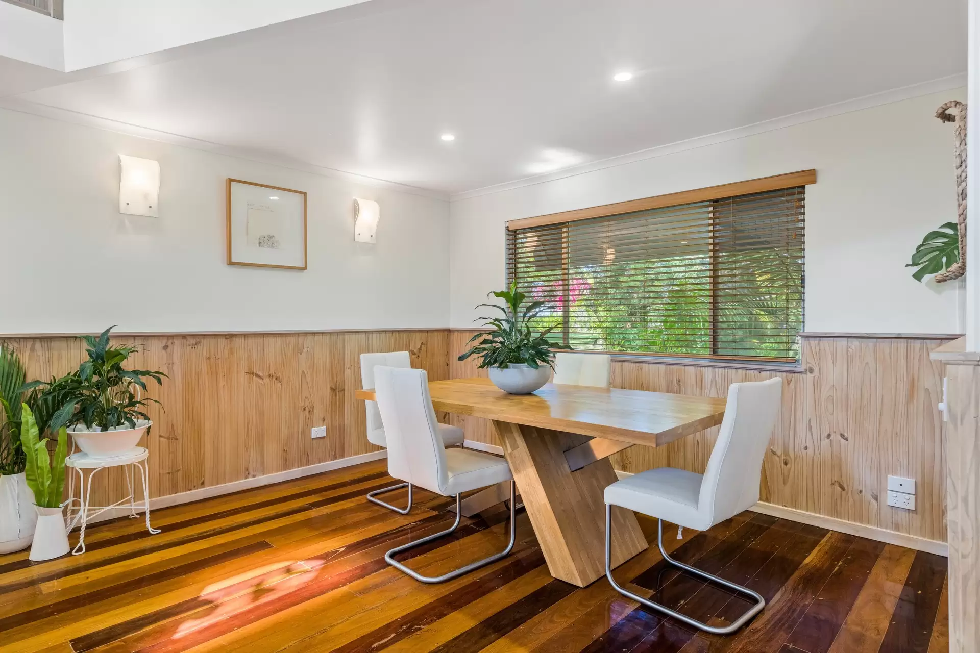 4 Ashdown Court, Tinbeerwah Sold by  - image 1