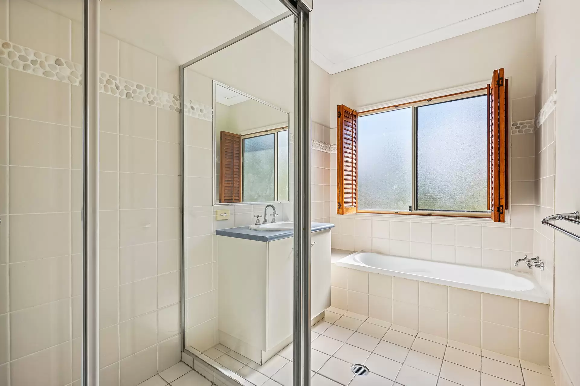 83-89 Fenwick Road, Boyland Sold by Queensland Sotheby's International Realty - image 1
