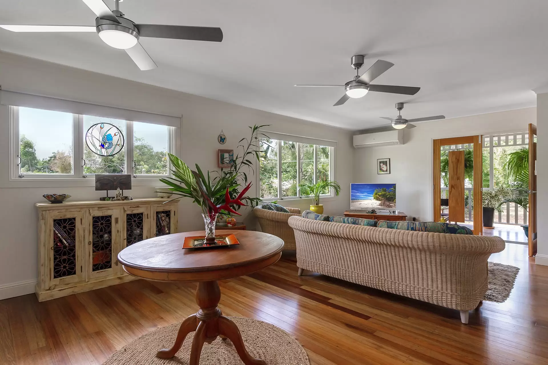 6 Seabrook Avenue, Port Douglas Sold by Queensland Sotheby's International Realty - image 1
