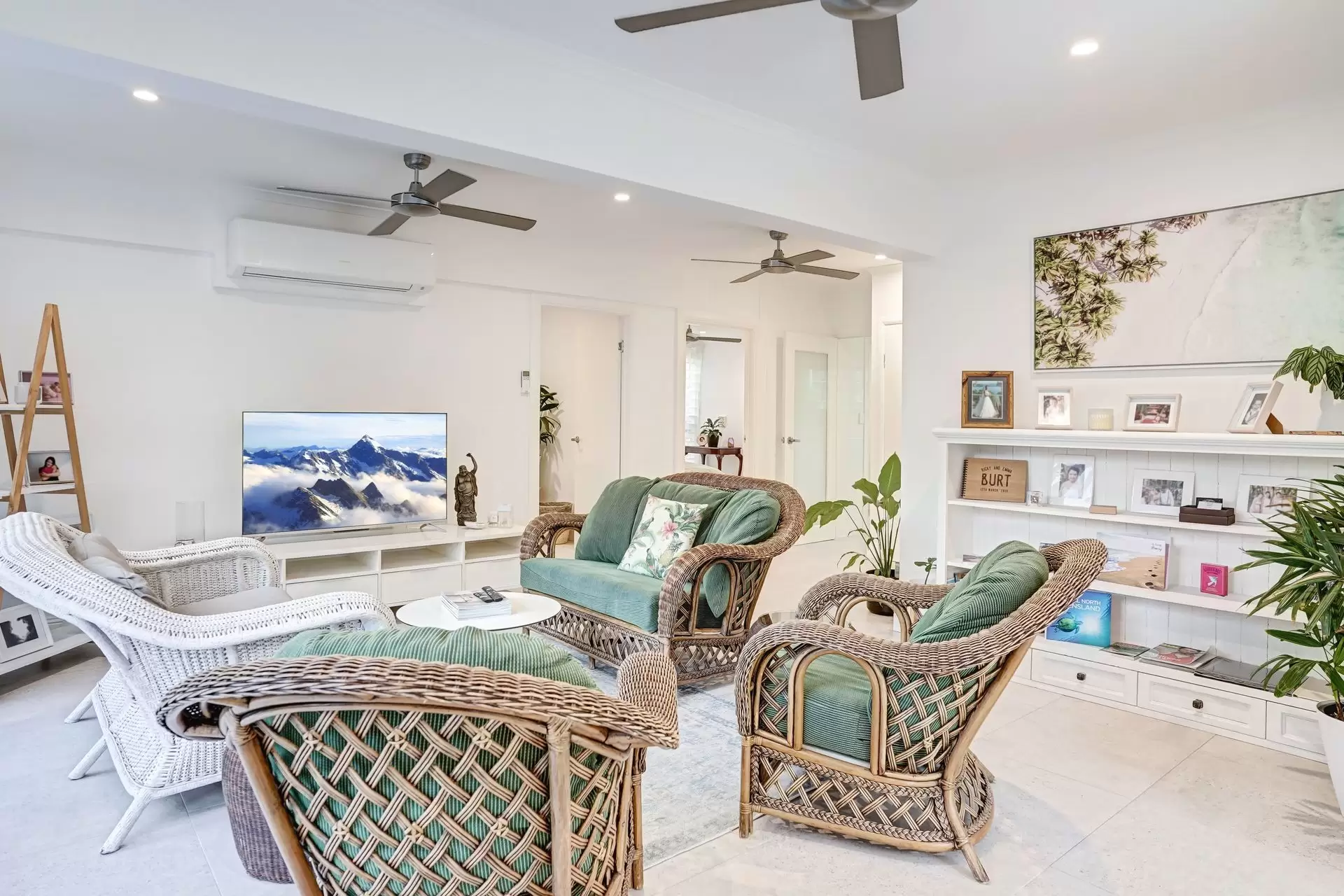 6 Seabrook Avenue, Port Douglas Sold by Queensland Sotheby's International Realty - image 1