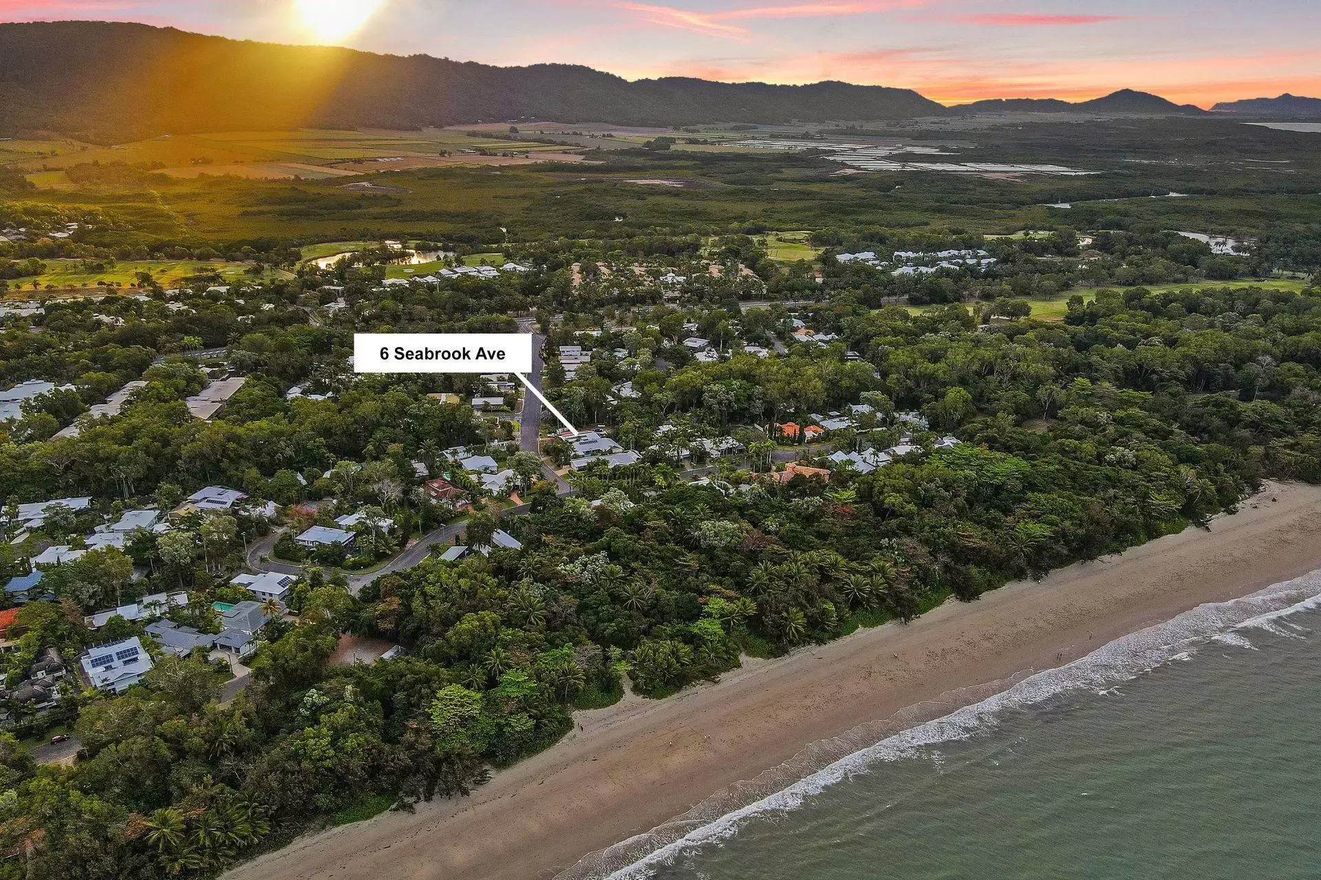 6 Seabrook Avenue, Port Douglas Sold by Queensland Sotheby's International Realty - image 1