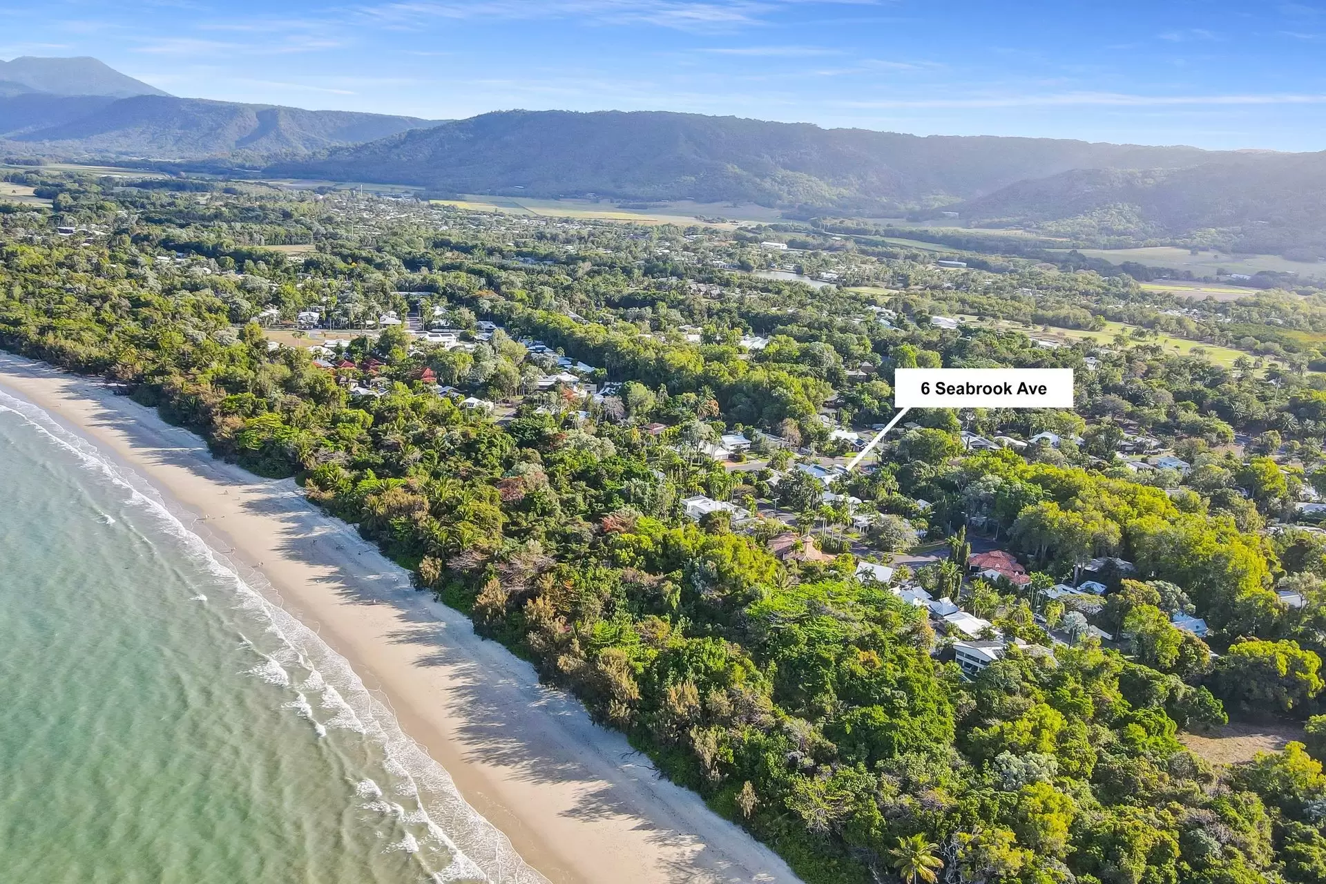 6 Seabrook Avenue, Port Douglas Sold by Queensland Sotheby's International Realty - image 1