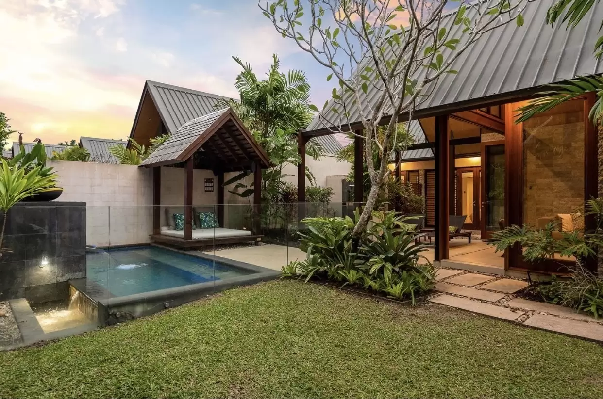 7 Bale Drive, Port Douglas Sold by Queensland Sotheby's International Realty - image 1
