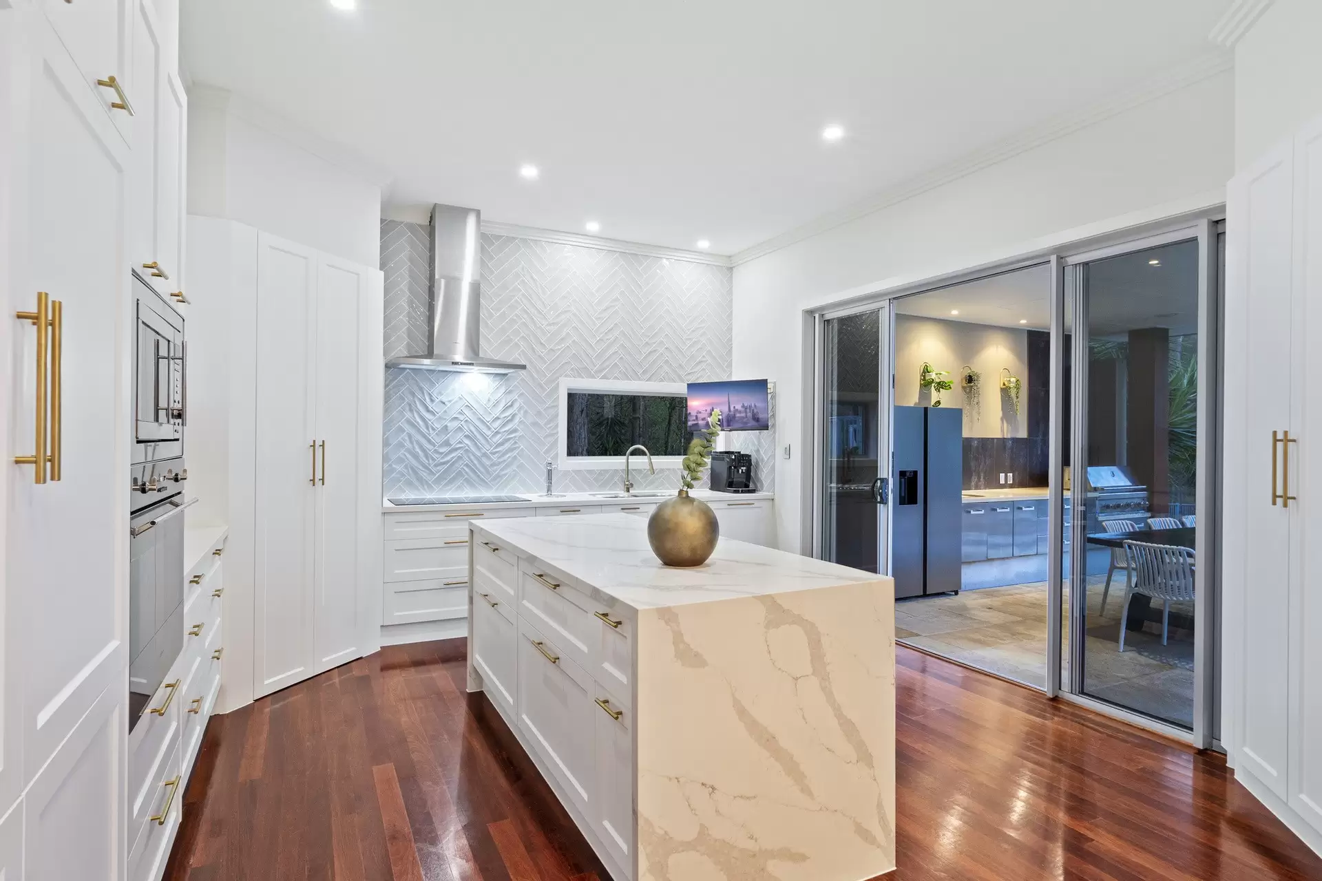 43 Sugarglider Court, Mount Cotton Sold by Queensland Sotheby's International Realty - image 1