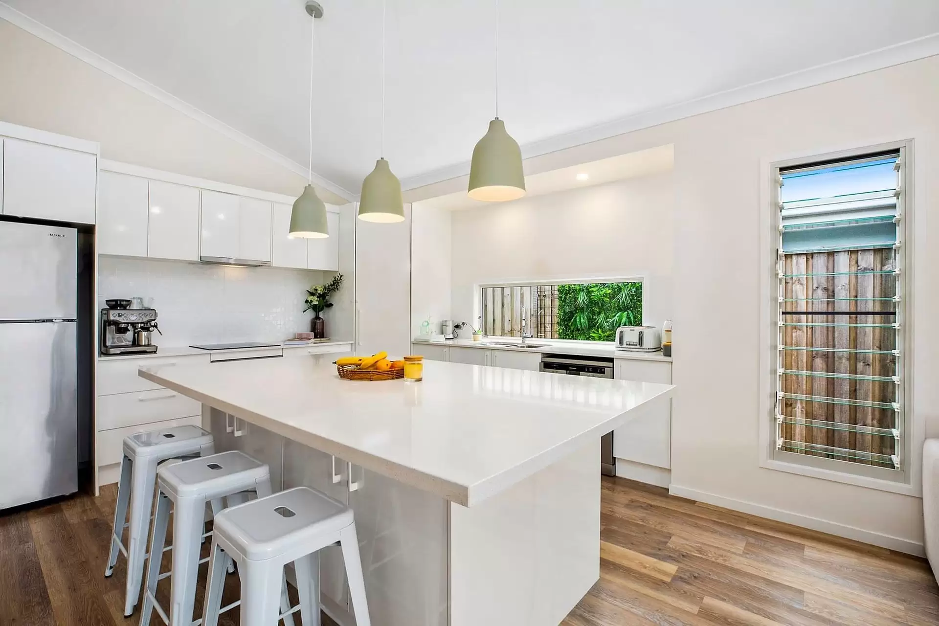 7 Newport Street, Peregian Beach Sold by  - image 1