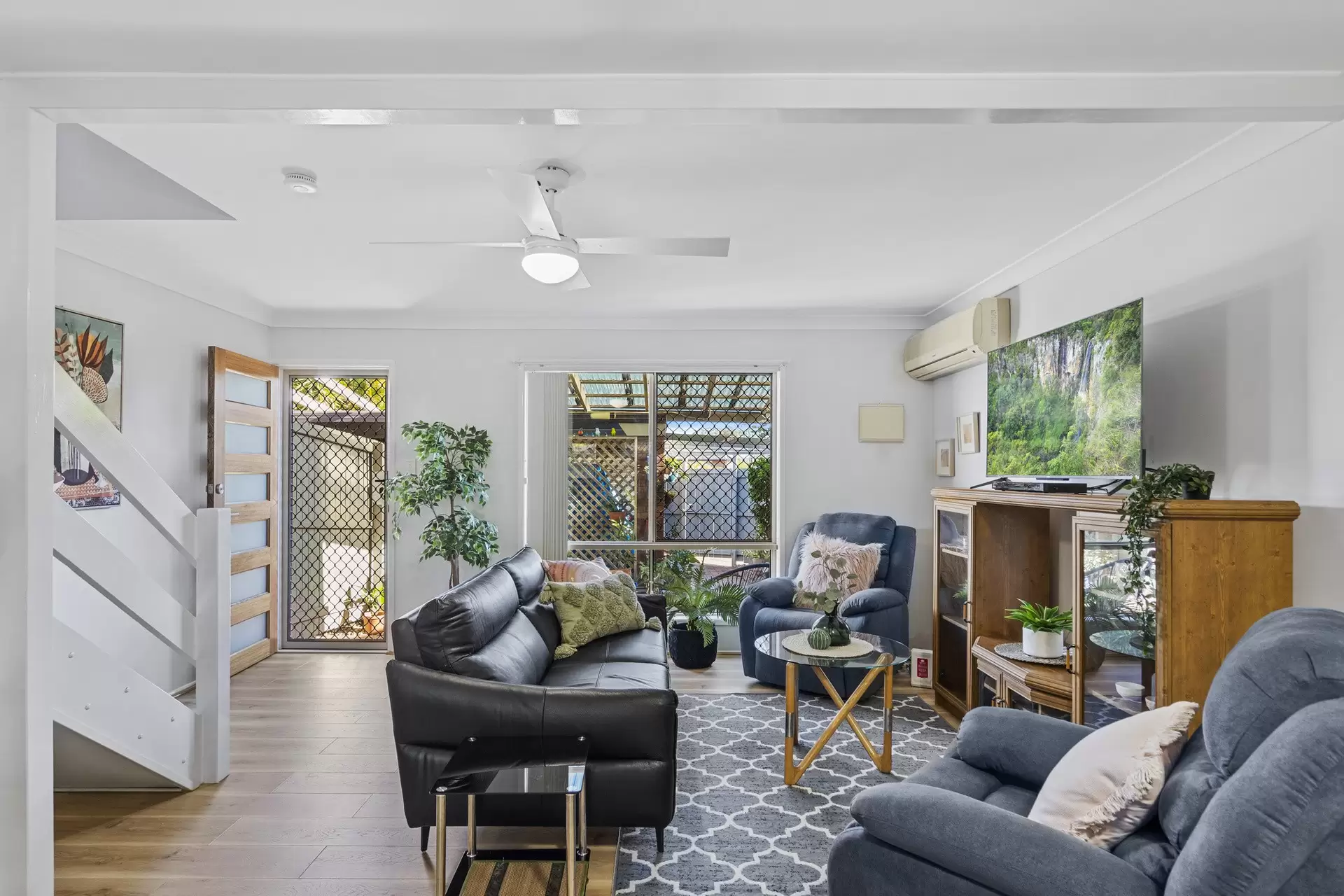 46/164-172 Wellington Street, Ormiston Sold by Queensland Sotheby's International Realty - image 1