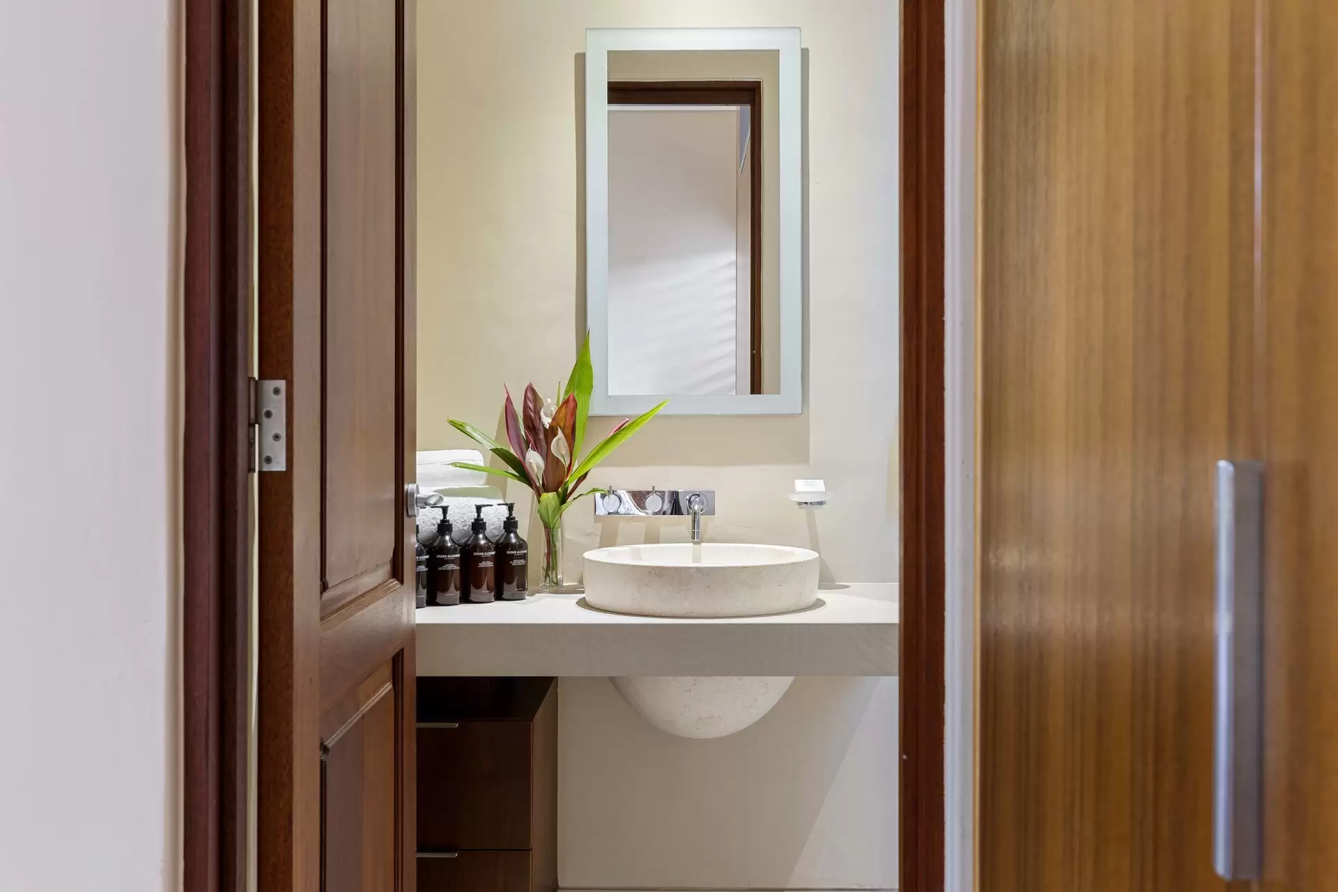 27 Bale Drive, Port Douglas Sold by Queensland Sotheby's International Realty - image 1