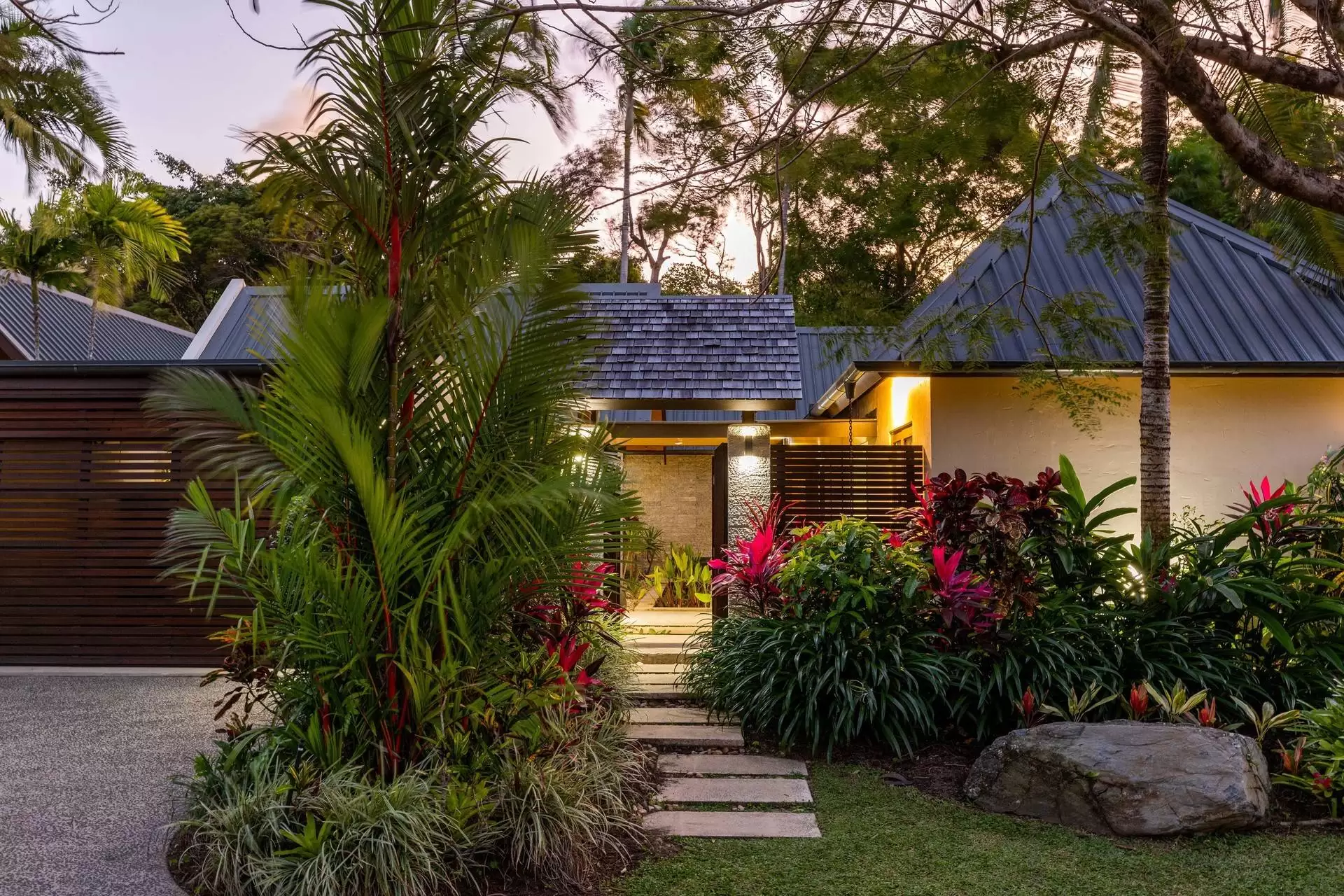 27 Bale Drive, Port Douglas Sold by Queensland Sotheby's International Realty - image 1