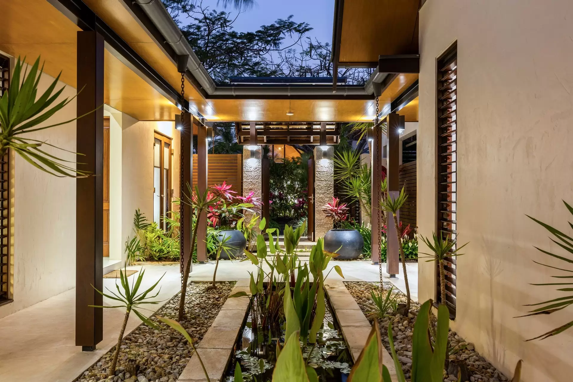 27 Bale Drive, Port Douglas Sold by Queensland Sotheby's International Realty - image 1