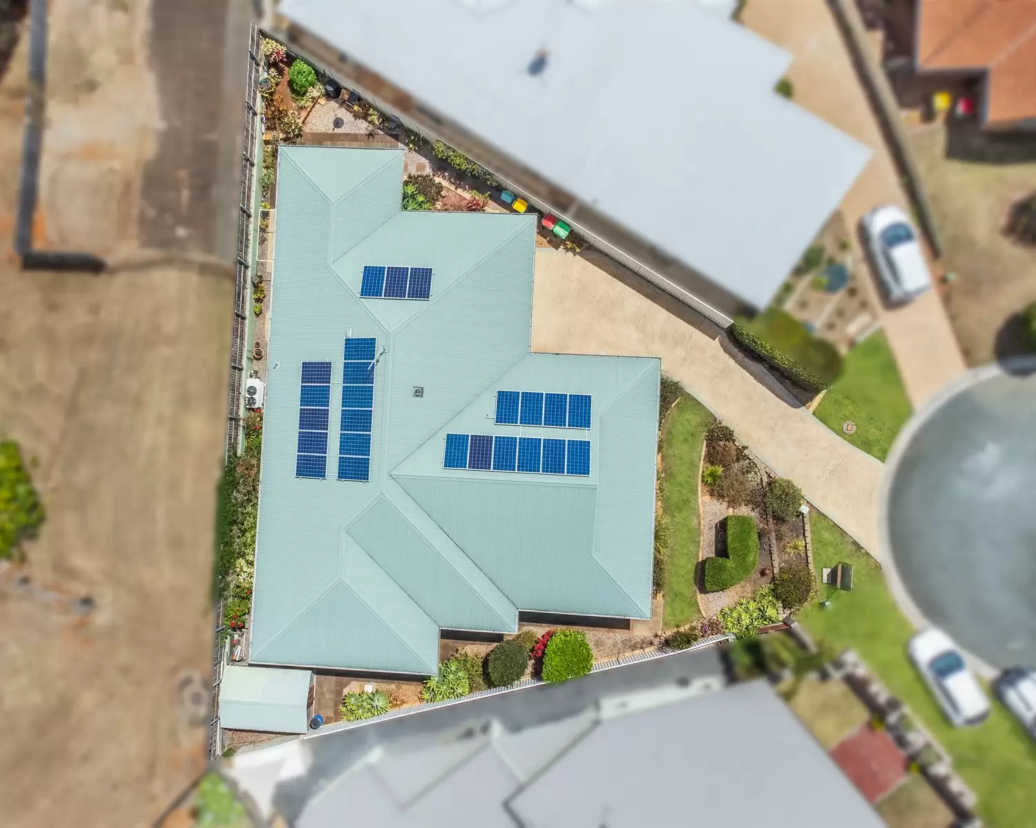 124 Morris Circuit, Thornlands Sold by Queensland Sotheby's International Realty - image 1