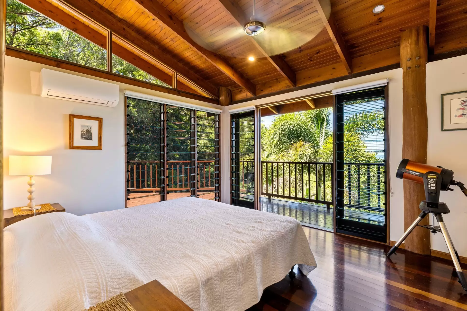 198 Somerset Drive, Miallo Sold by Queensland Sotheby's International Realty - image 1