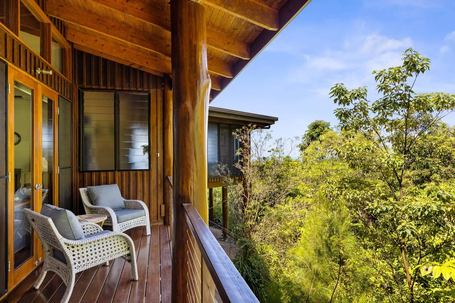 198 Somerset Drive, Miallo Sold by Queensland Sotheby's International Realty - image 1