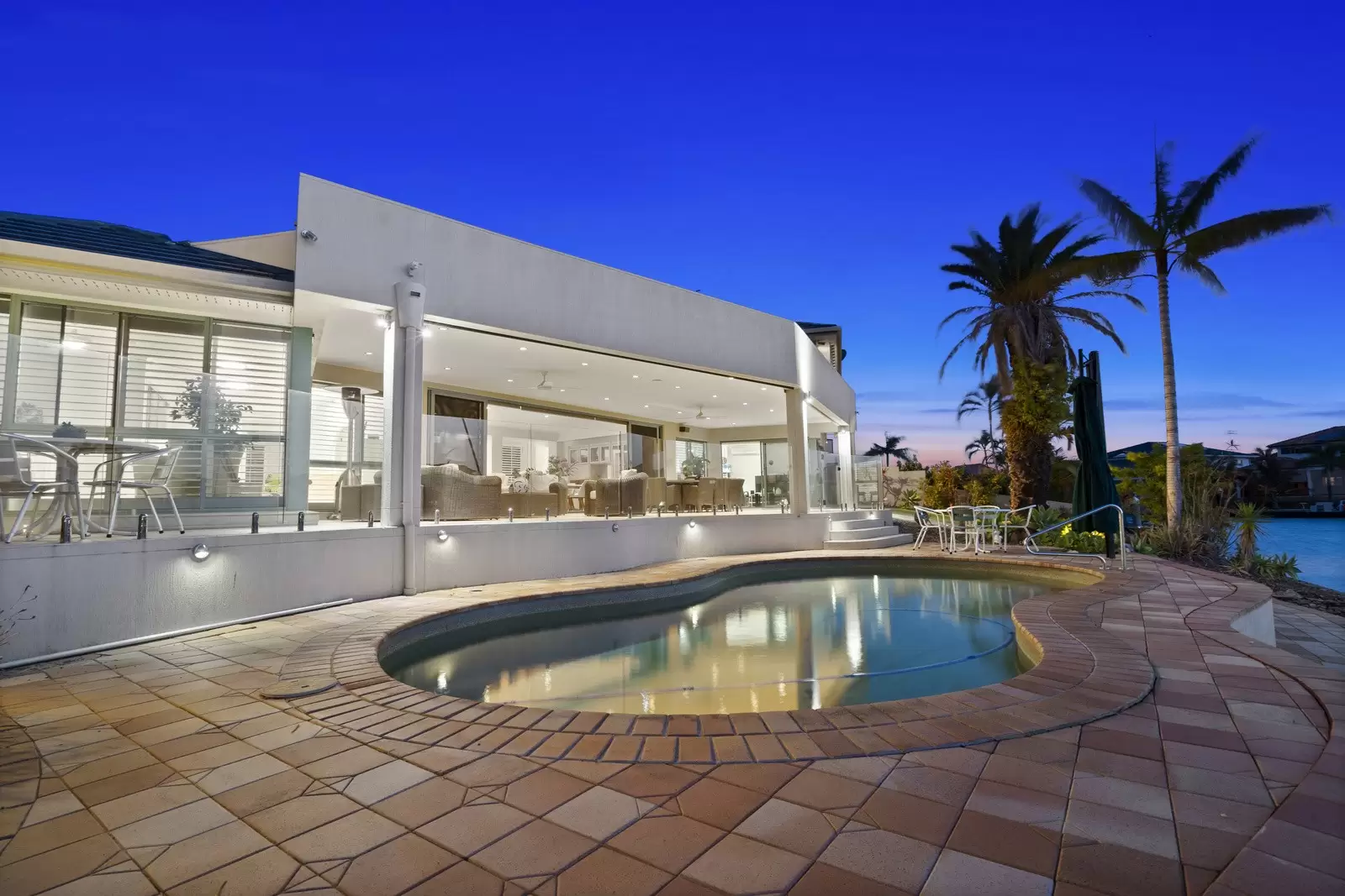 16 Piermont Place, Raby Bay Sold by Queensland Sotheby's International Realty - image 1