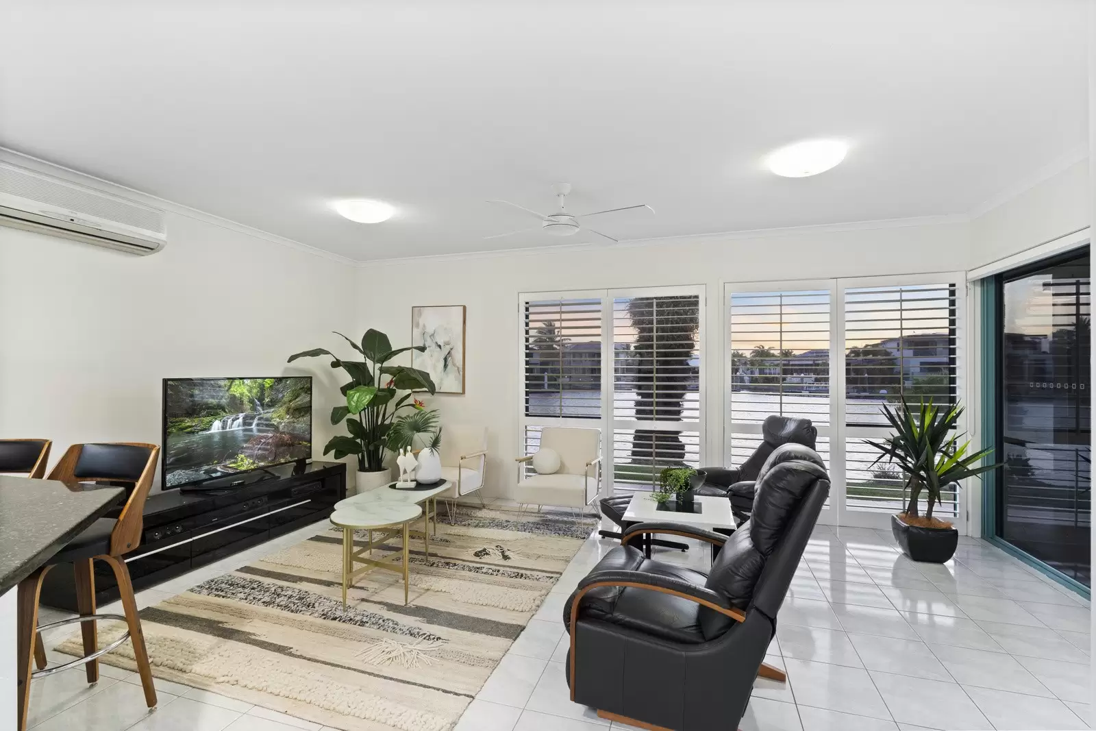 16 Piermont Place, Raby Bay Sold by Queensland Sotheby's International Realty - image 1