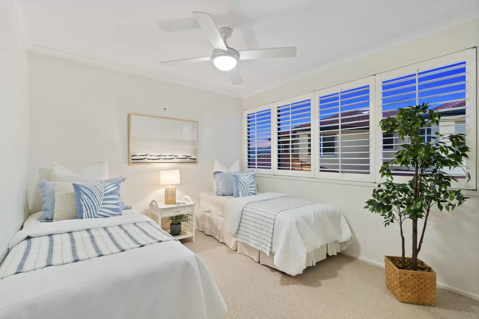 16 Piermont Place, Raby Bay Sold by Queensland Sotheby's International Realty - image 1