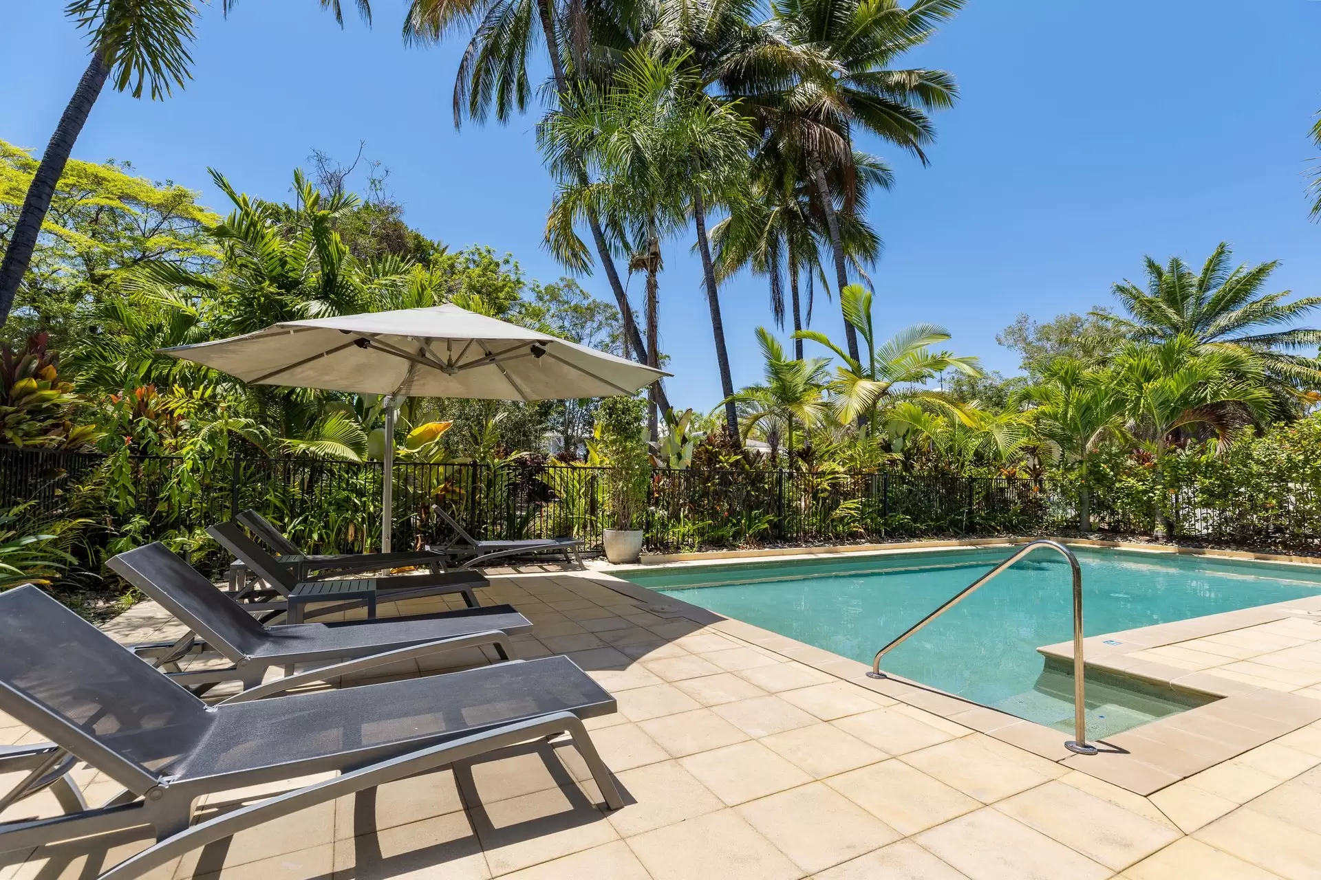 12/10 Davidson Street, Port Douglas Sold by  - image 1