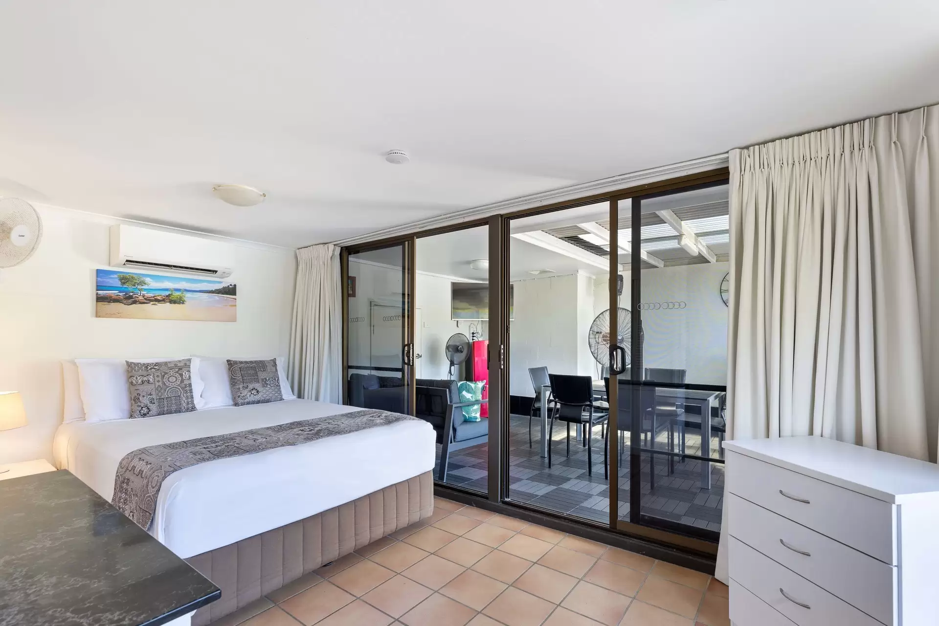 12/10 Davidson Street, Port Douglas Sold by  - image 1