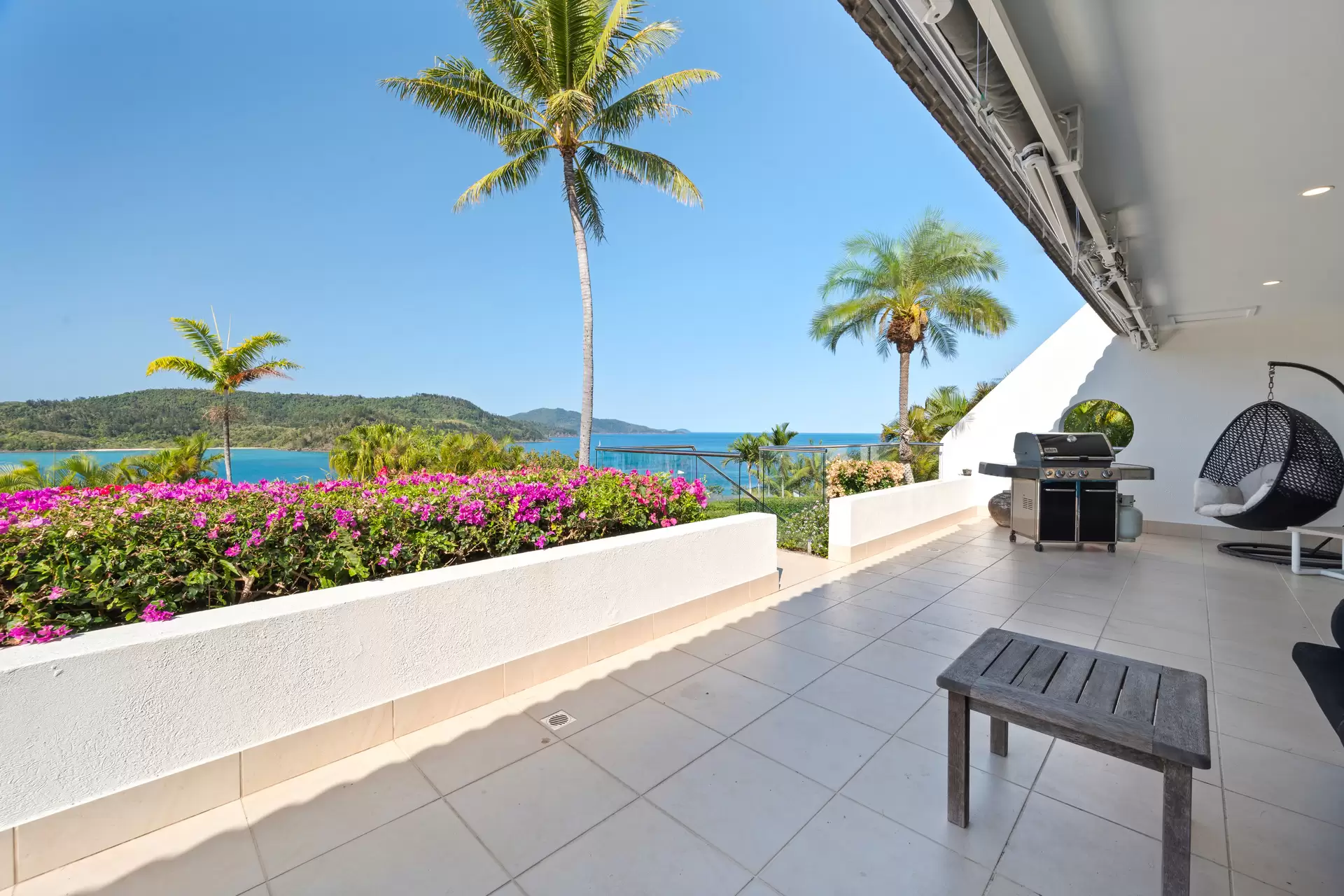 E2/12 Whitsunday Boulevard, Hamilton Island Sold by Queensland Sotheby's International Realty - image 1