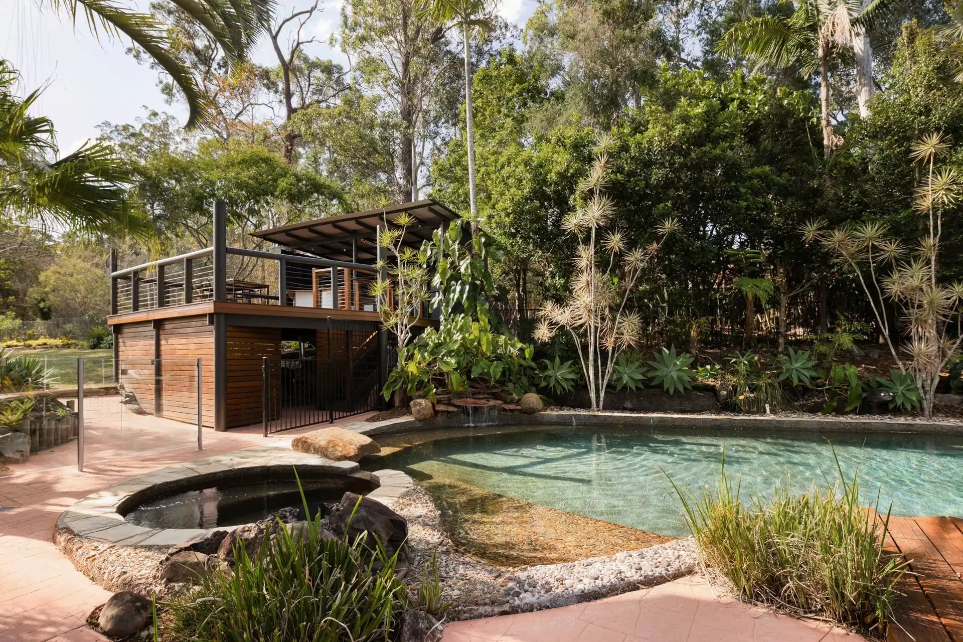 223 Moxon Road, Burbank Sold by Queensland Sotheby's International Realty - image 1