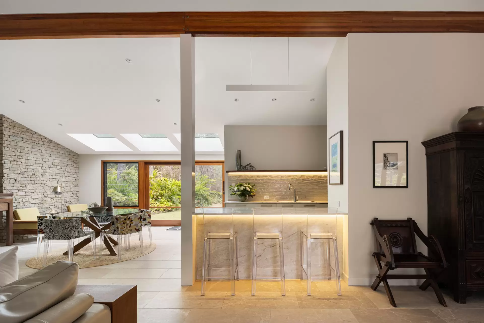 223 Moxon Road, Burbank Sold by Queensland Sotheby's International Realty - image 1
