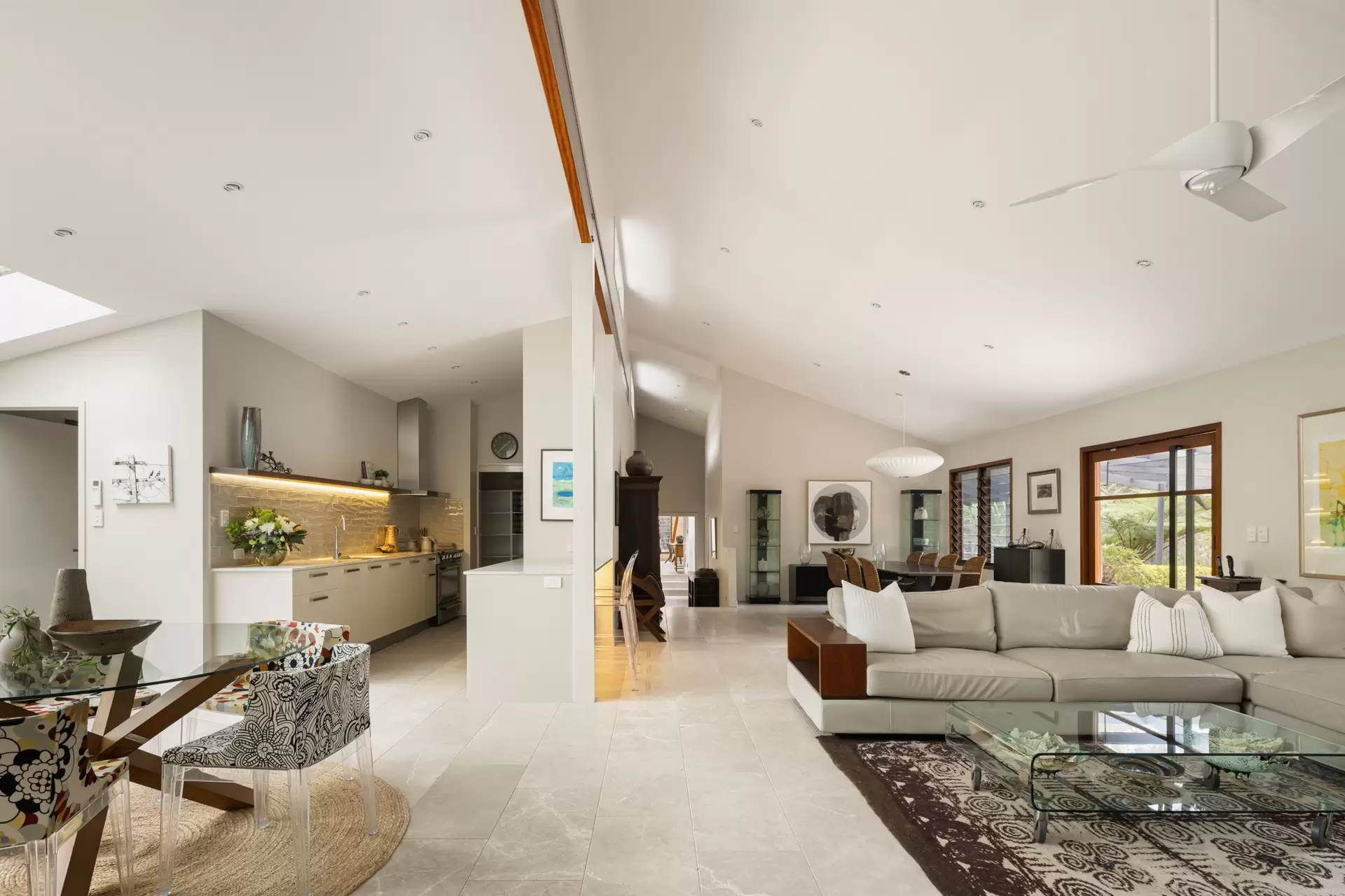 223 Moxon Road, Burbank Sold by Queensland Sotheby's International Realty - image 1