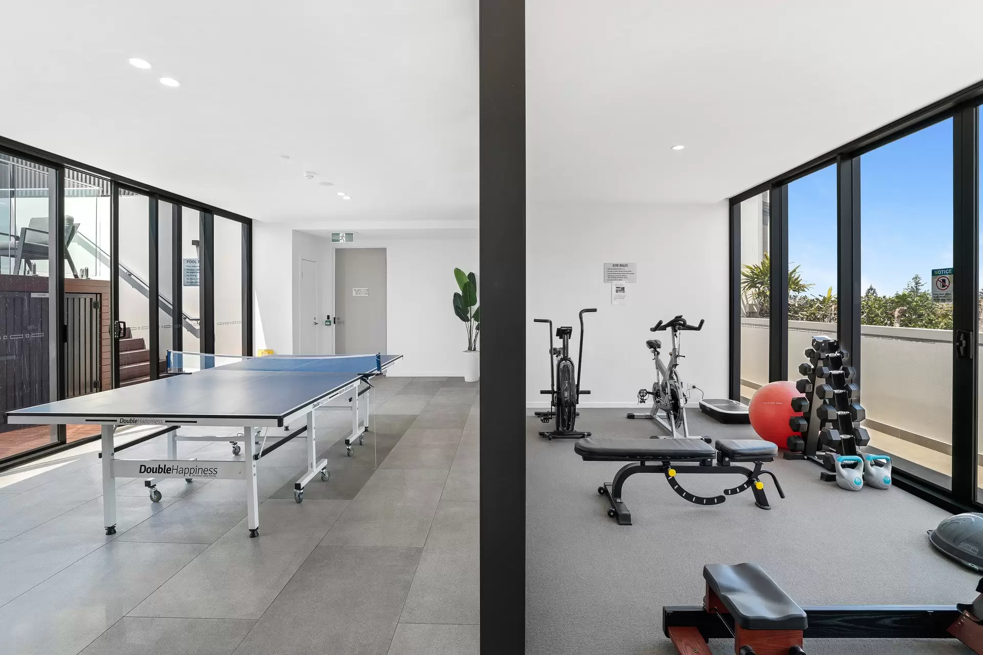 701/95 Old Burleigh Road, Broadbeach Sold by Queensland Sotheby's International Realty - image 1