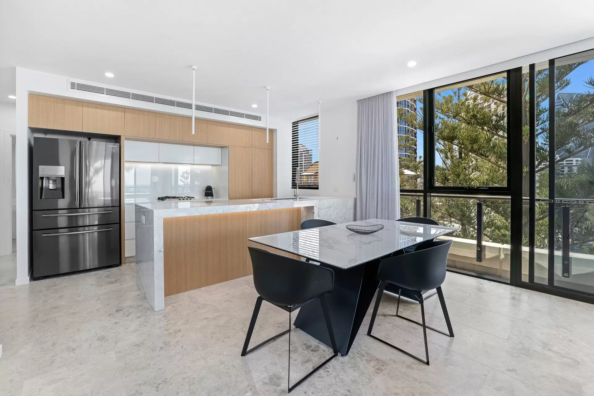 701/95 Old Burleigh Road, Broadbeach Sold by Queensland Sotheby's International Realty - image 1