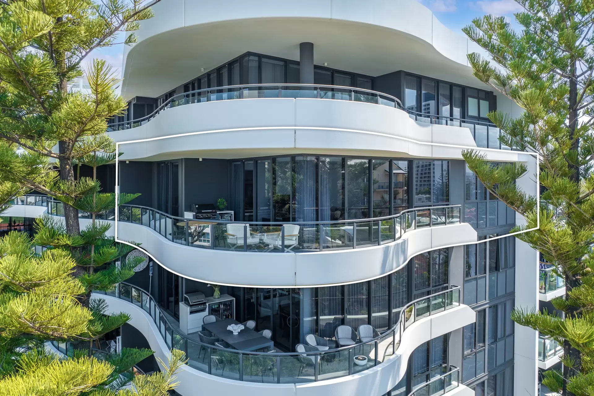 701/95 Old Burleigh Road, Broadbeach Sold by Queensland Sotheby's International Realty - image 1