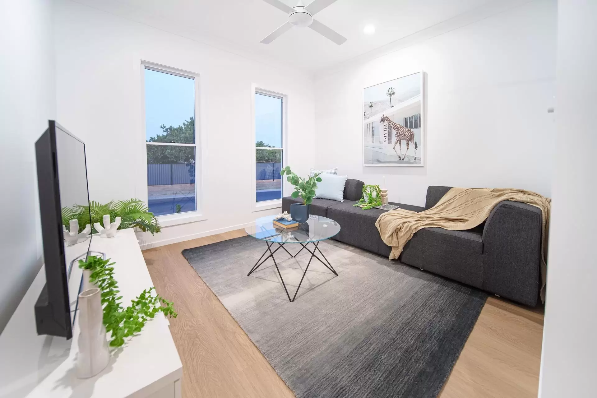 2A Caledonian Crescent, Alexandra Hills Sold by Queensland Sotheby's International Realty - image 1
