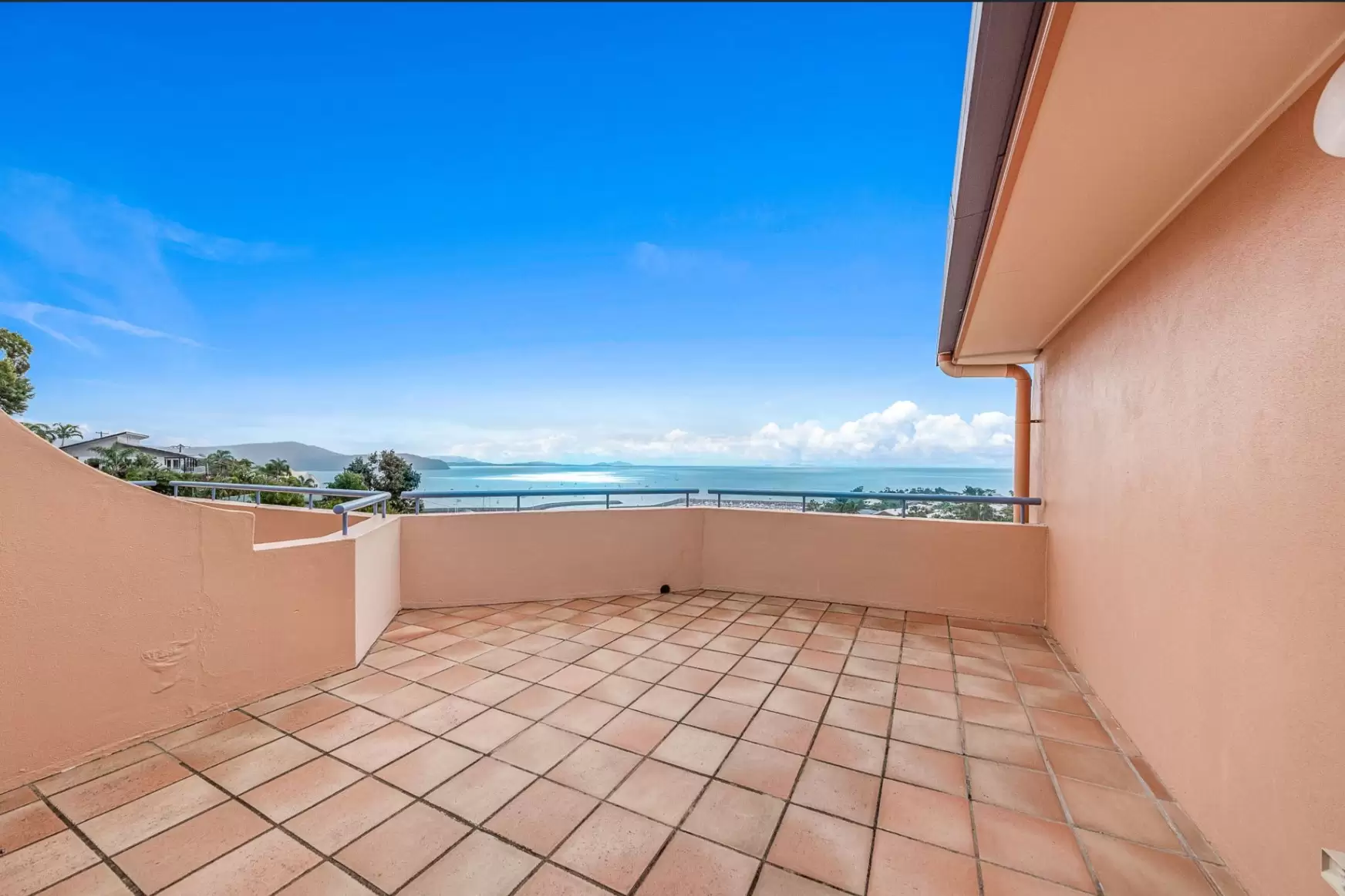 1/2 Nara Avenue, Airlie Beach Sold by Queensland Sotheby's International Realty - image 1