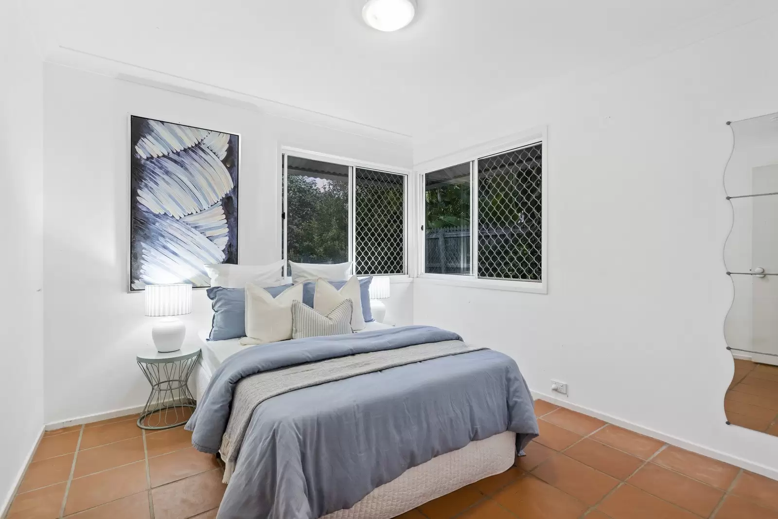 13 Tarina Street, Cleveland Sold by Queensland Sotheby's International Realty - image 1