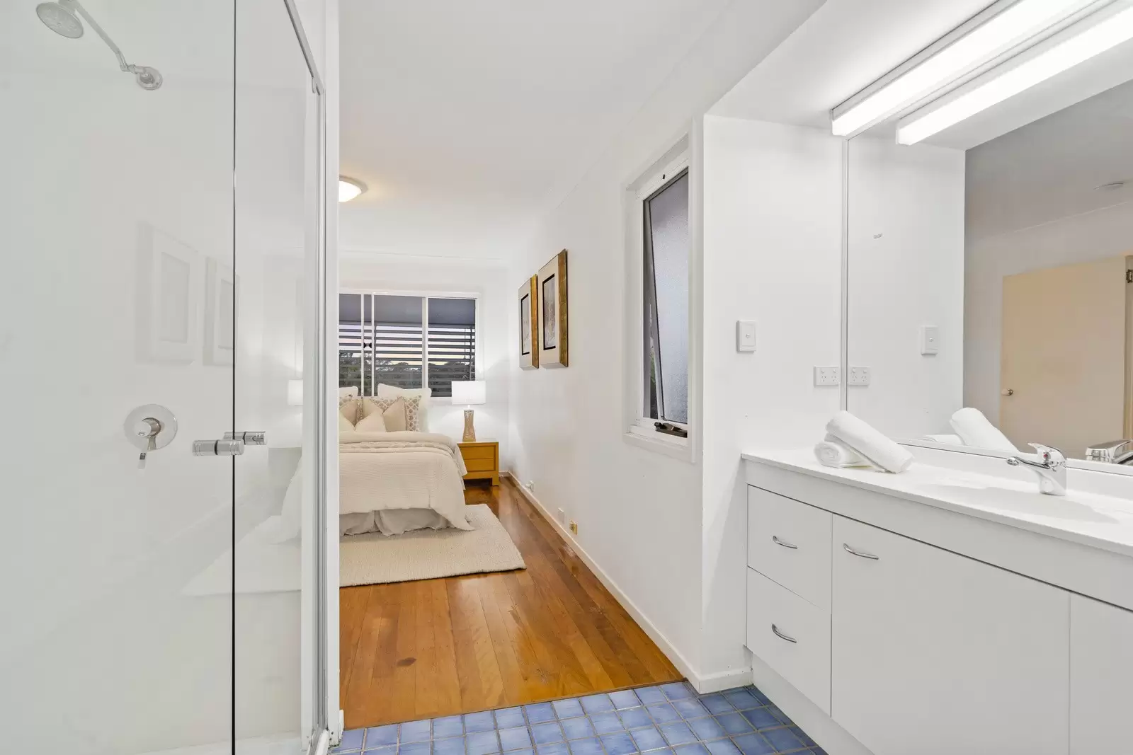 13 Tarina Street, Cleveland Sold by Queensland Sotheby's International Realty - image 1